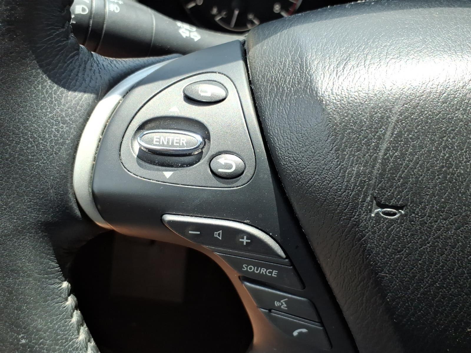 Used 2019 Pearl White Tricoat Nissan Platinum image 14