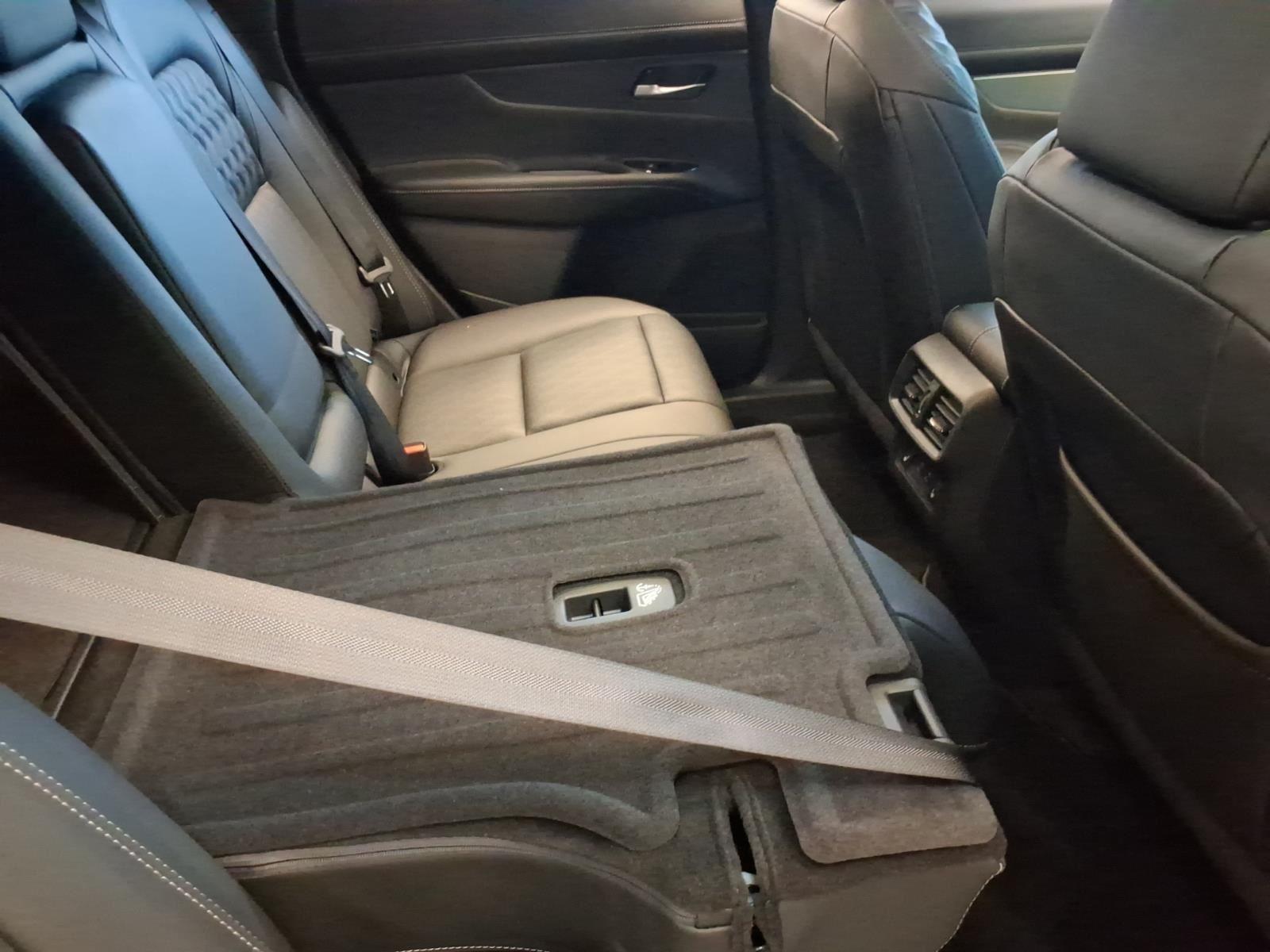New 2026 Everest White Pearl Tricoat Nissan Platinum image 22