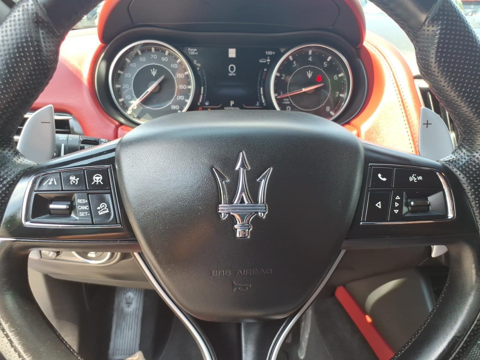 Used 2022 Blu Emozione Metallic Maserati Modena image 14