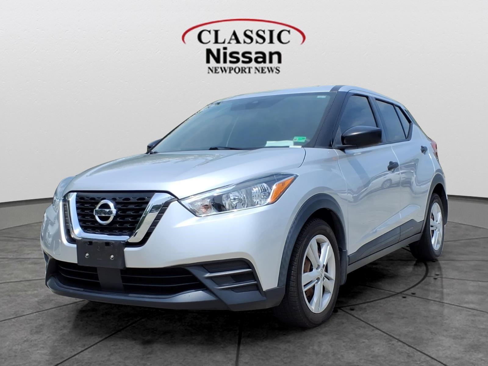 Brilliant Silver Metallic 2020 Nissan Kicks SUV / Crossover Front-Wheel Drive Continuously Variable Transmission
