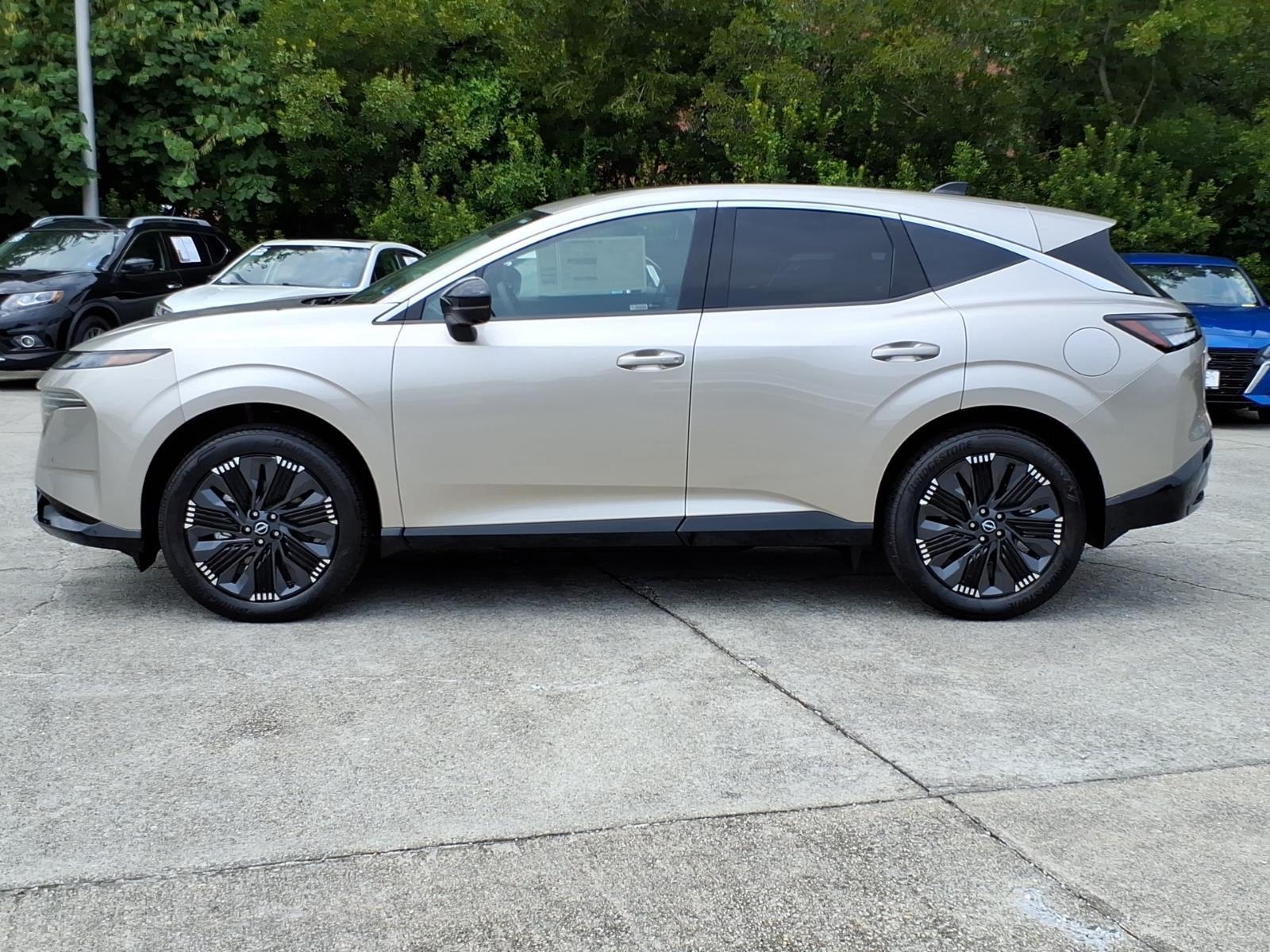 New 2026 Champagne Silver Metallic Nissan Platinum image 3