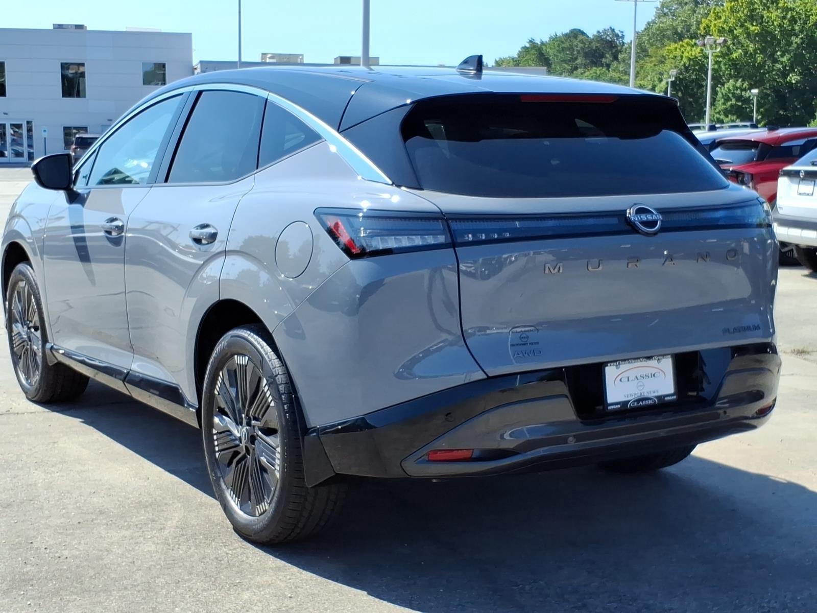 New 2026 Boulder Gray Pearl/Super Black Nissan Platinum image 9