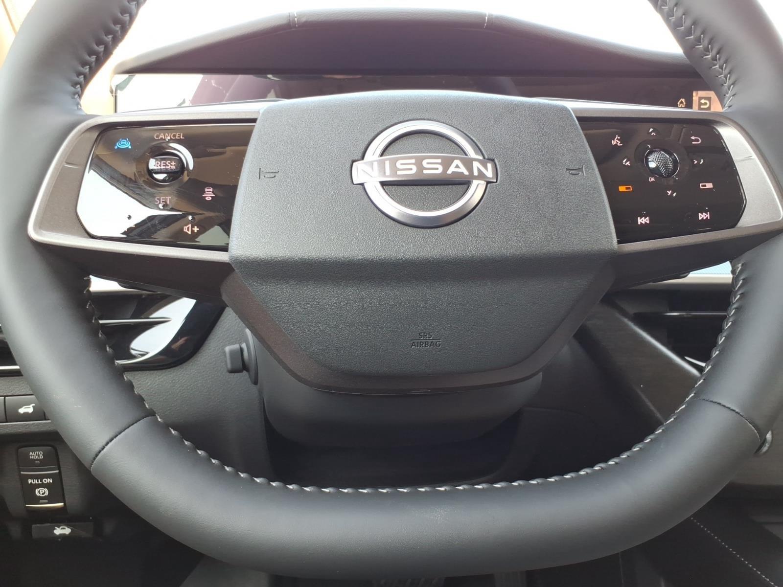 New 2026 Boulder Gray Pearl/Super Black Nissan Platinum image 14