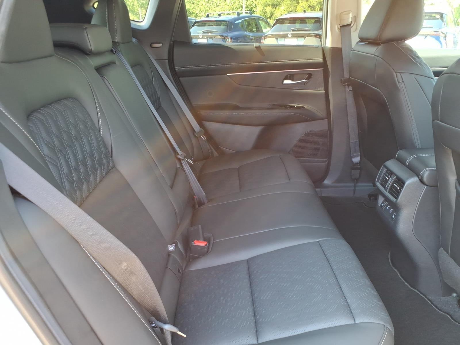 New 2026 Boulder Gray Pearl/Super Black Nissan Platinum image 21