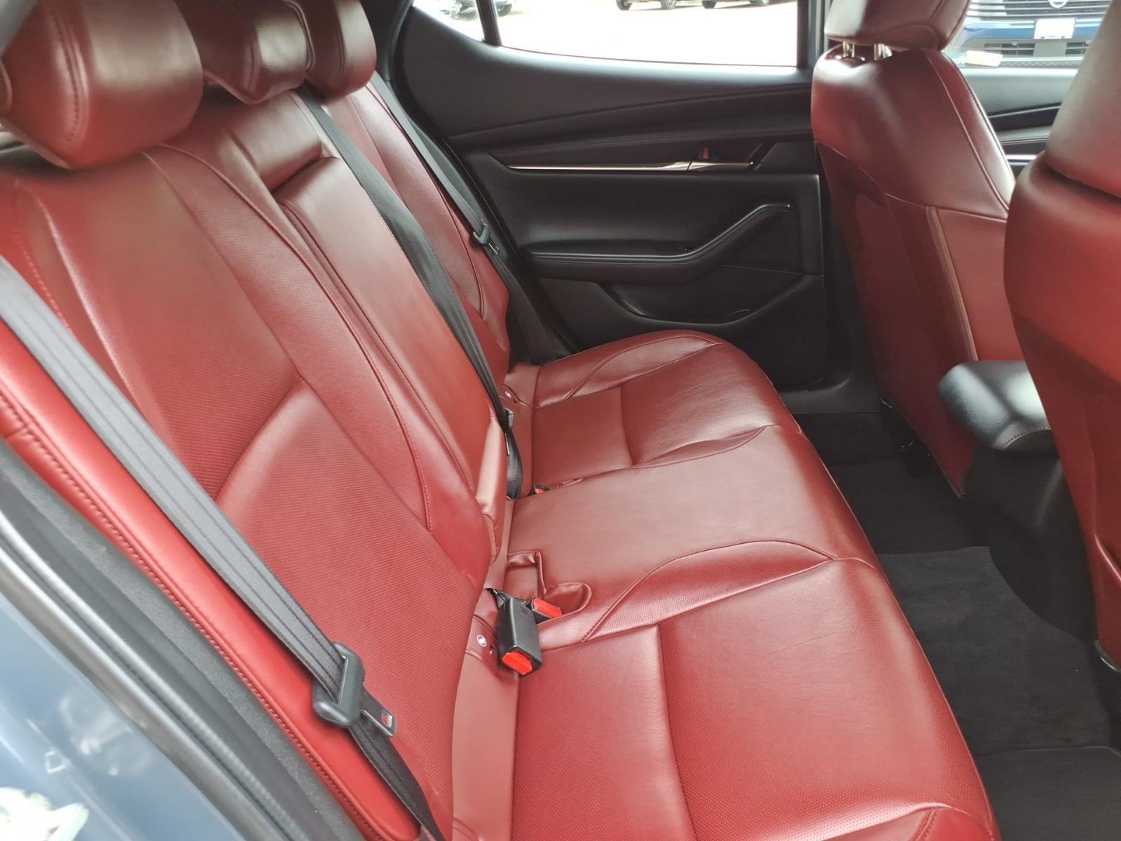 Used 2022 Polymetal Gray Metallic Mazda Carbon Edition image 21