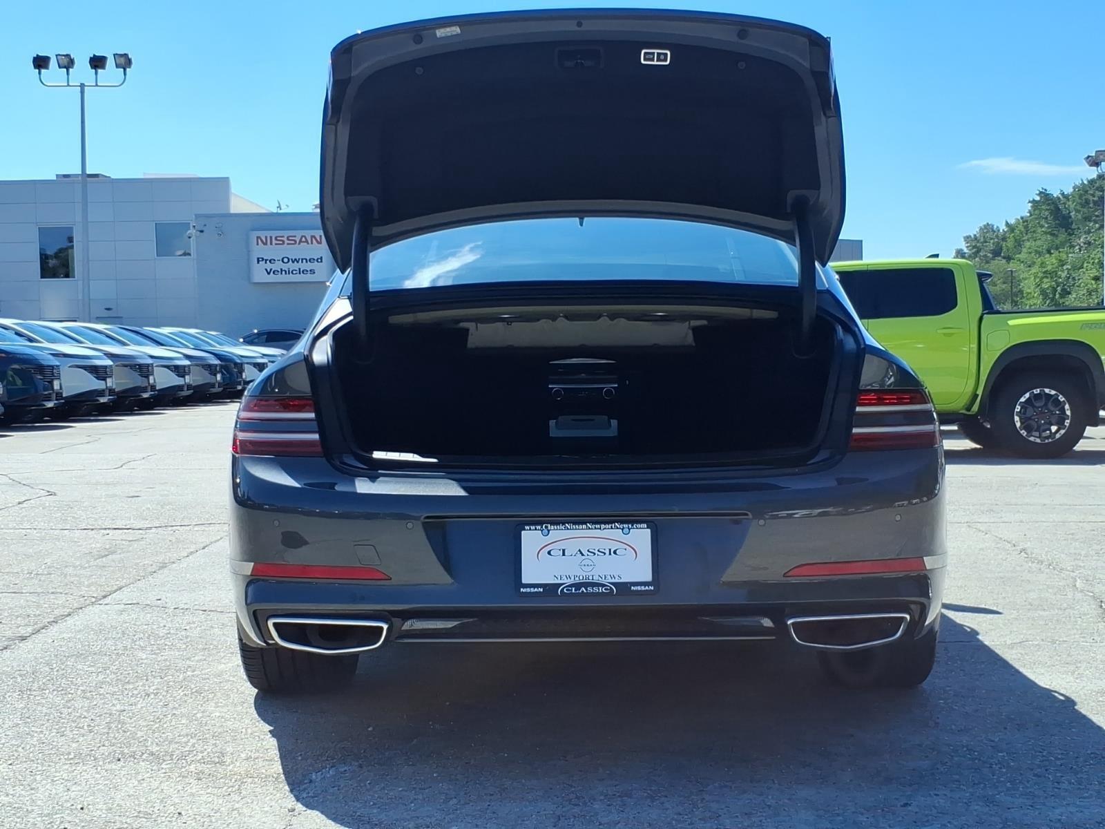 Used 2021 Himalayan Gray Genesis 3.5T image 26