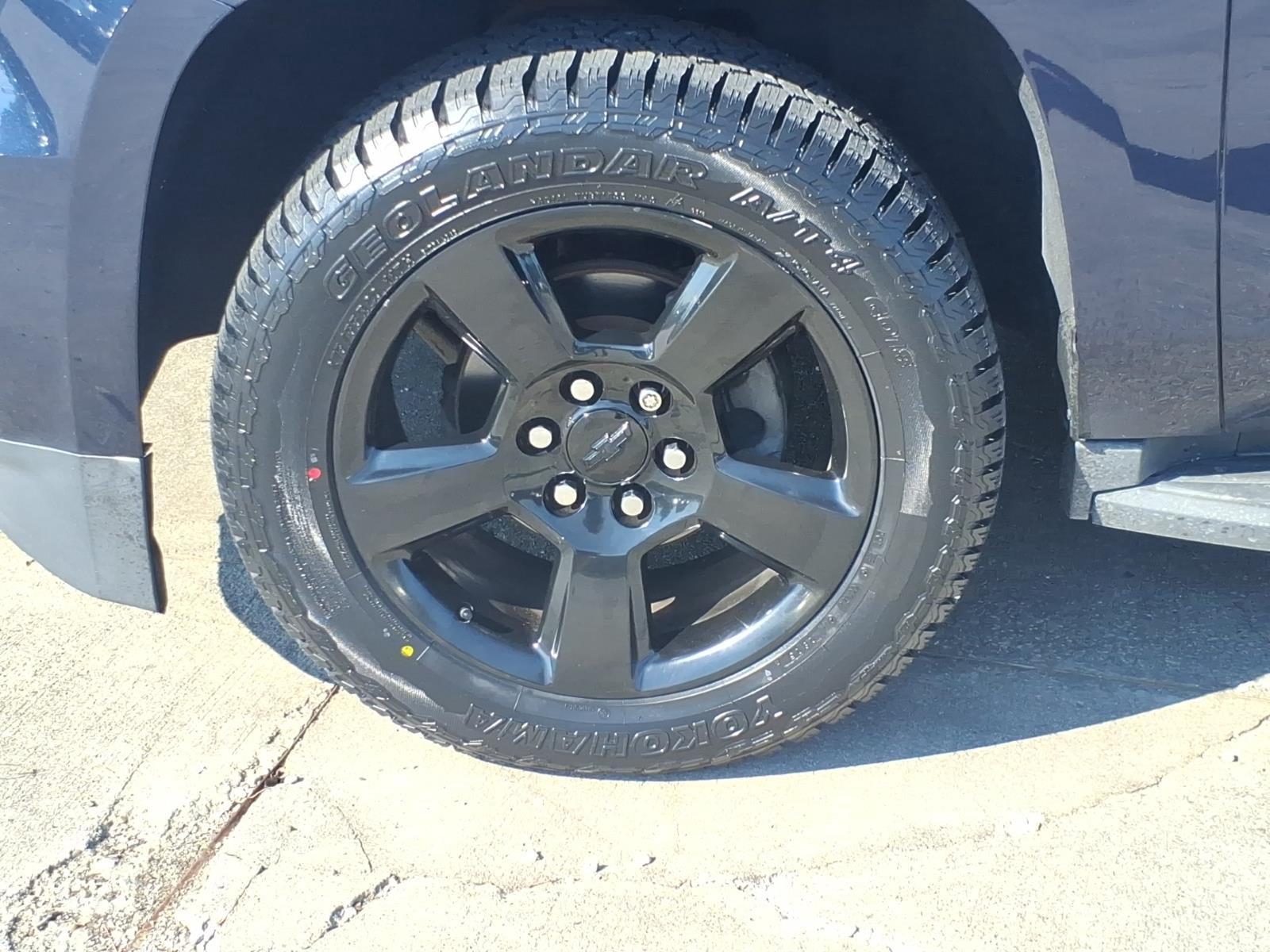 Used 2017 Blue Velvet Metallic Chevrolet LT image 4