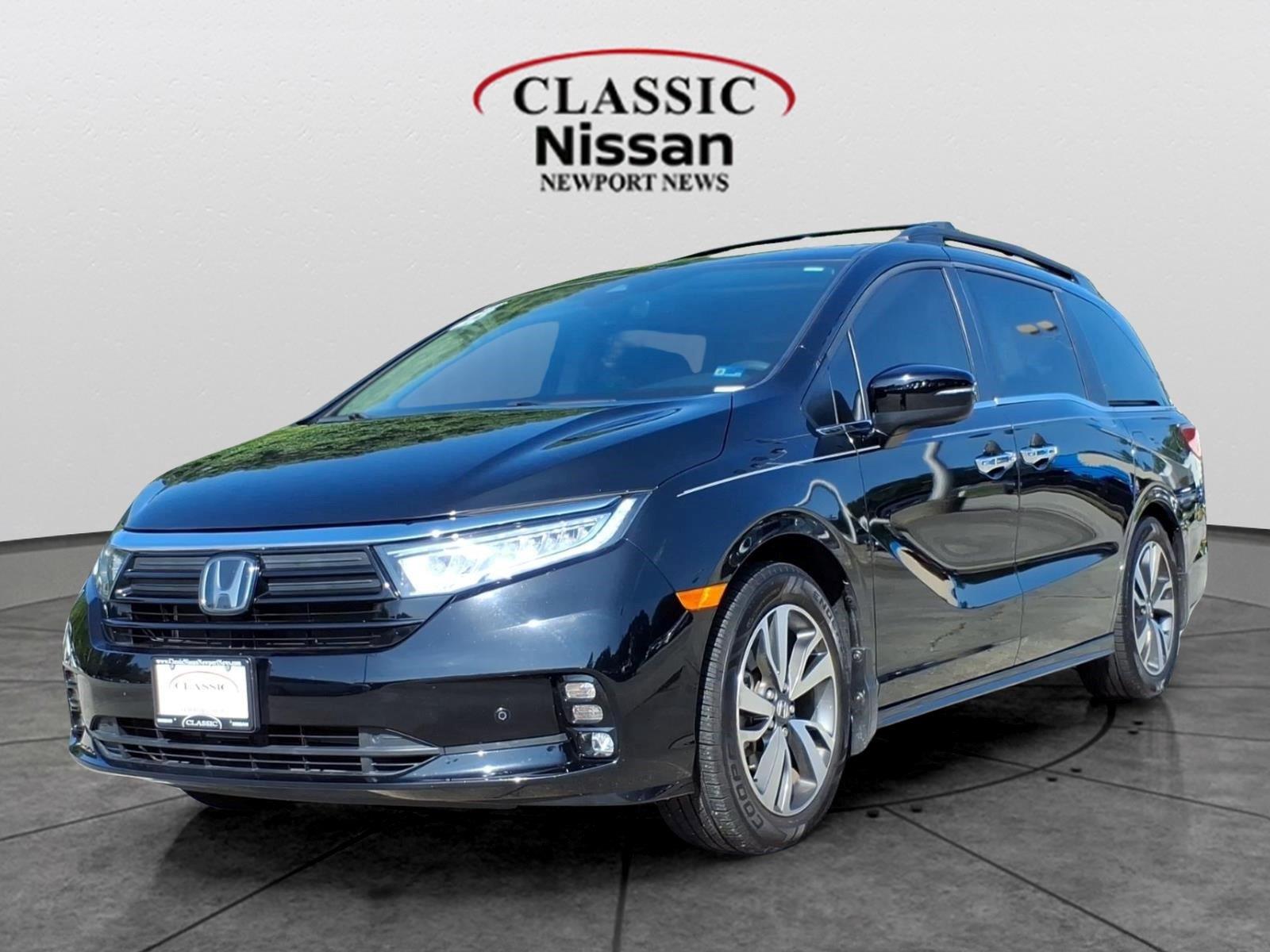 Crystal Black Pearl 2023 Honda Odyssey Minivan Front-Wheel Drive Automatic