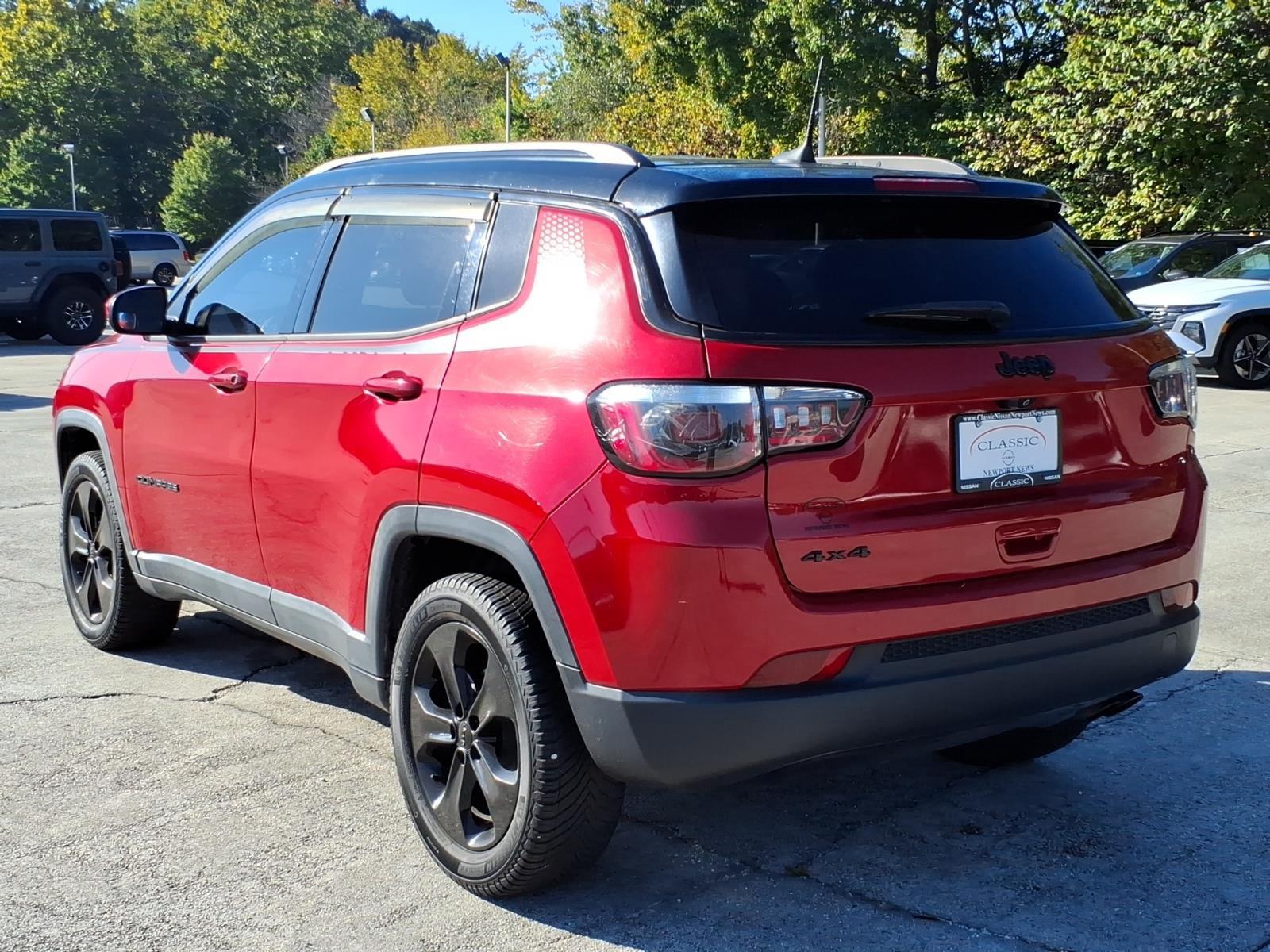 Used 2018 Redline Pearlcoat Jeep Altitude image 9