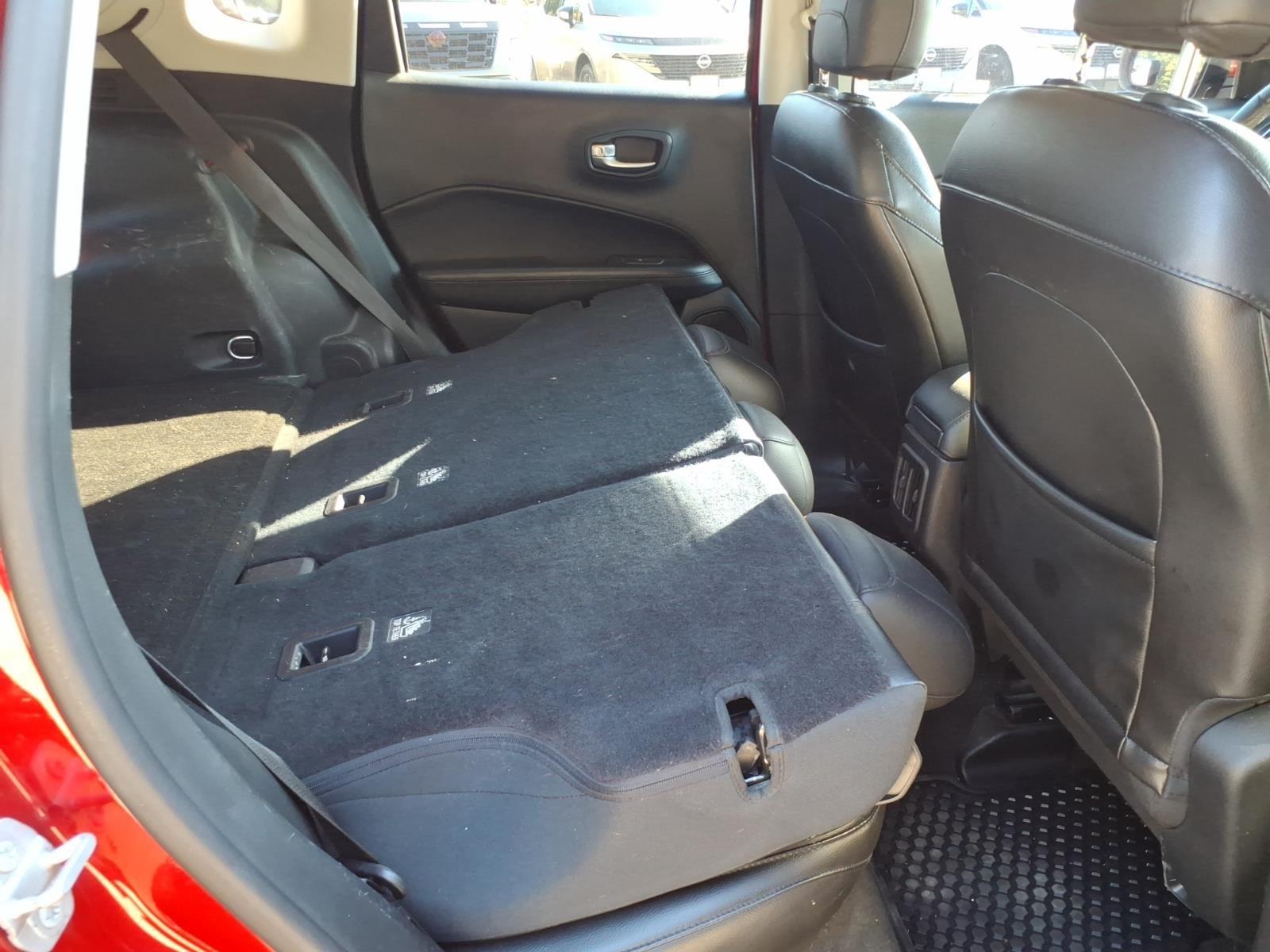 Used 2018 Redline Pearlcoat Jeep Altitude image 23