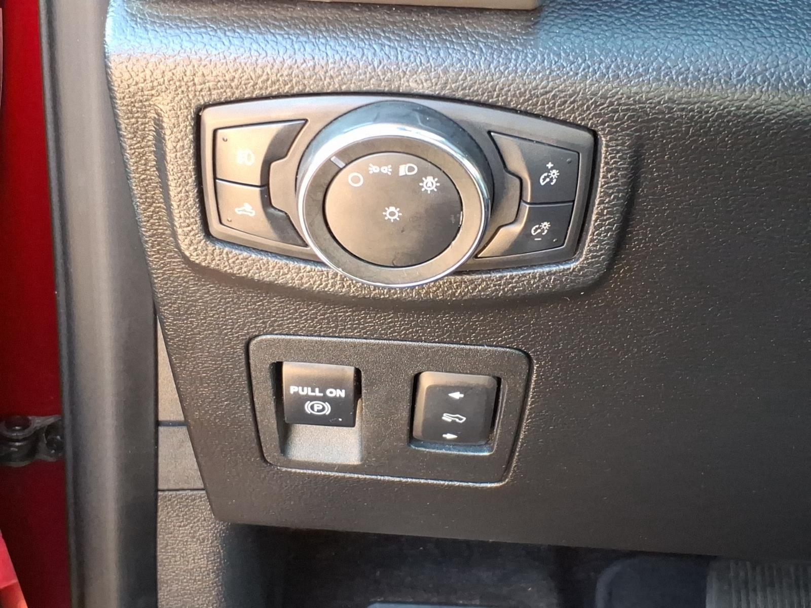 Used 2020 RED Ford LARIAT image 15