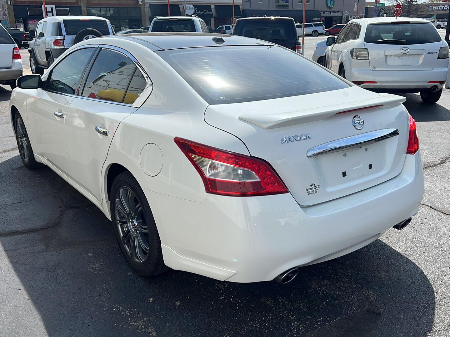 View vehicle photo 5