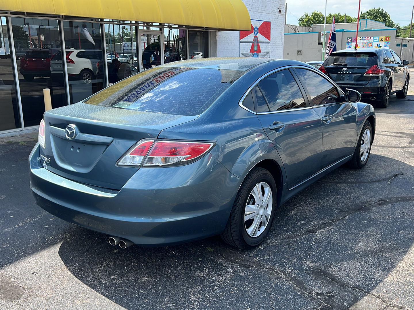 View vehicle photo 7