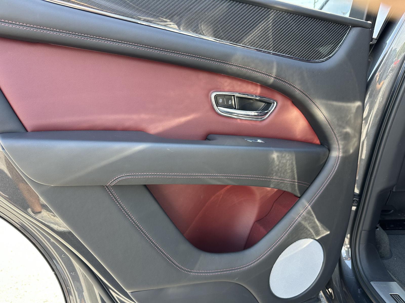 Certified Used 2022  Bentley V8 image 24