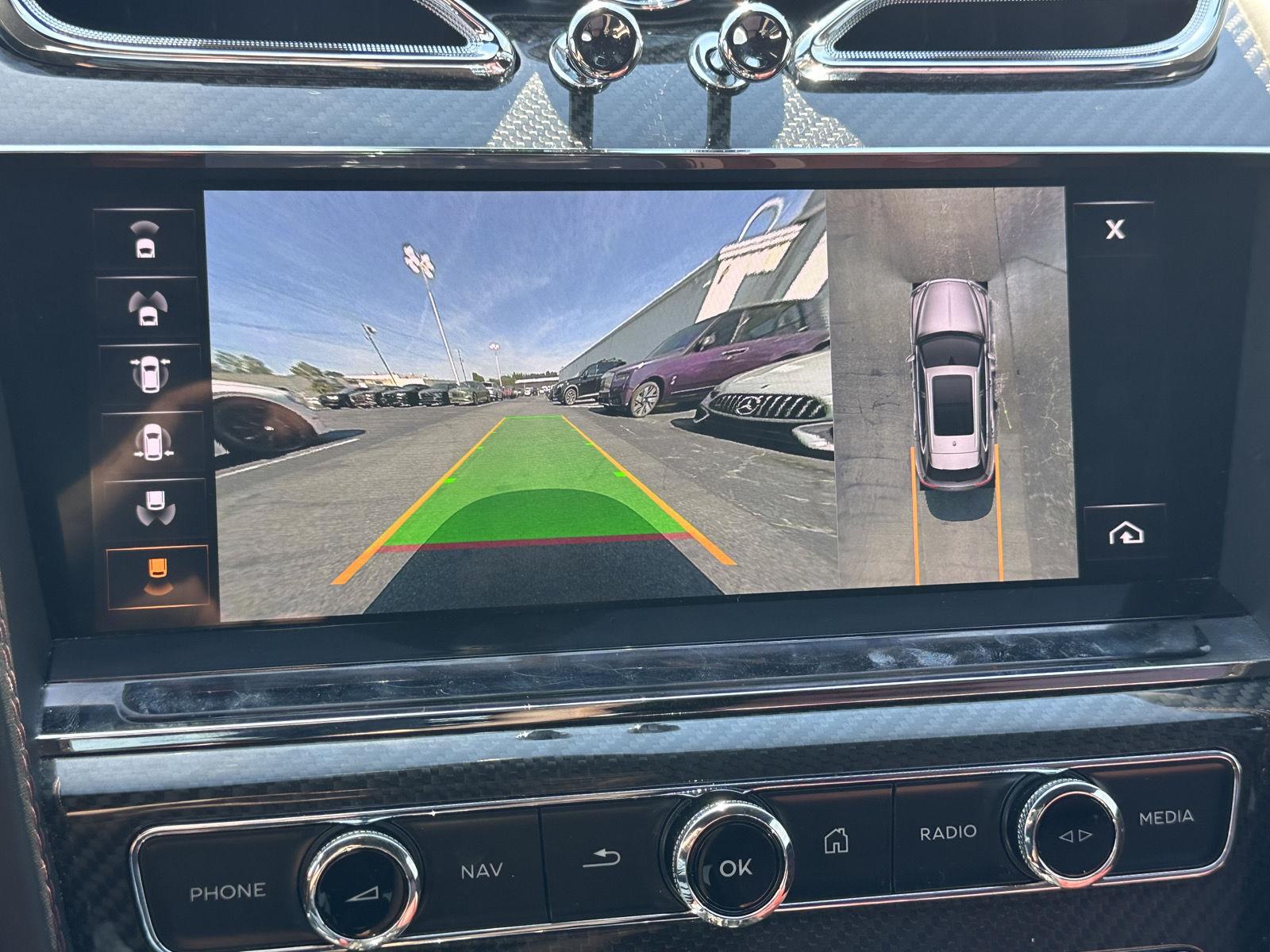 Certified Used 2022  Bentley V8 image 34