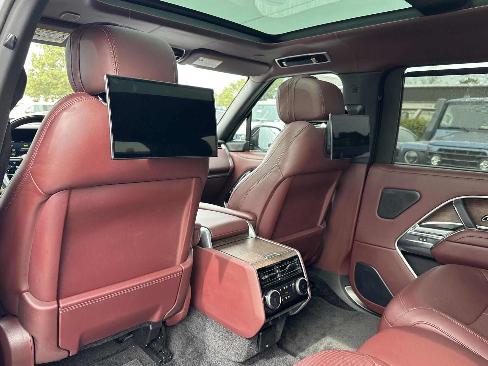 Used 2023 Portofino Blue Metallic Land Rover Autobiography image 24
