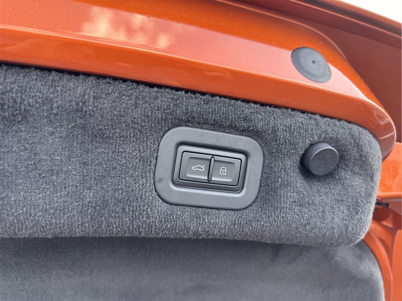 New 2026 ORANGE FLAME BENTLEY V8 image 66