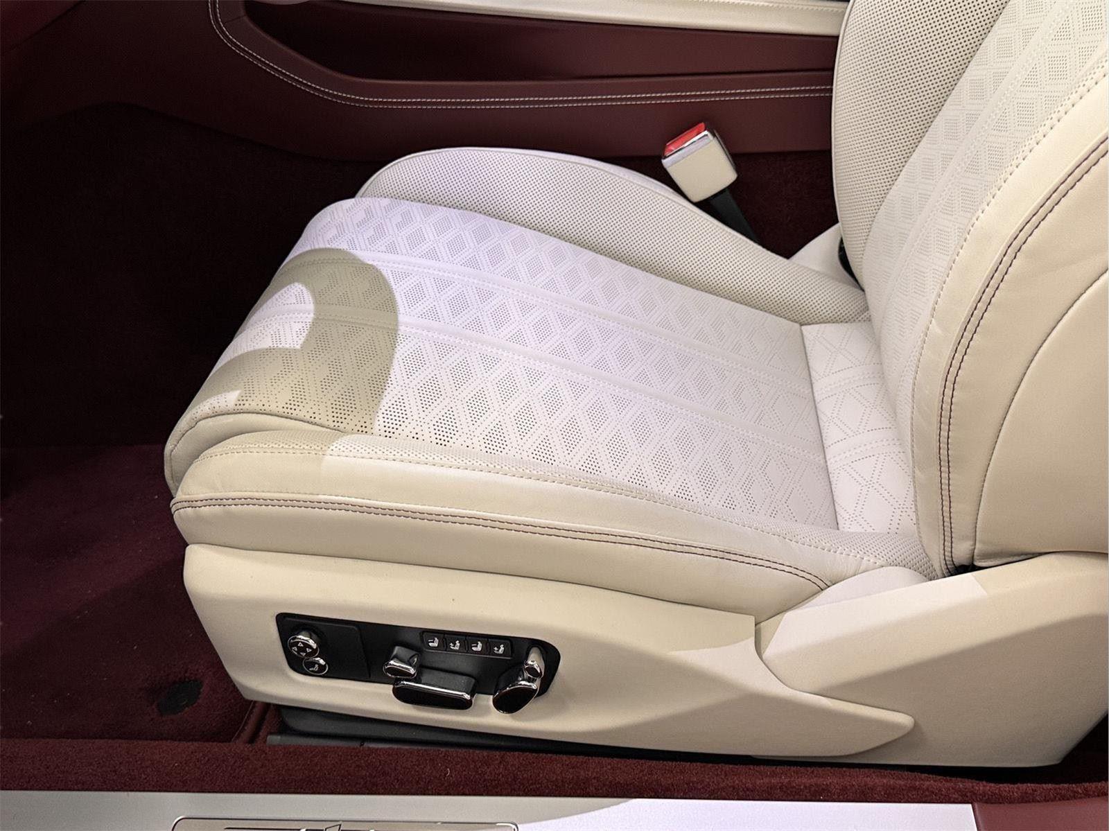 2025 Bentley Continental GTC Speed - Photo 14