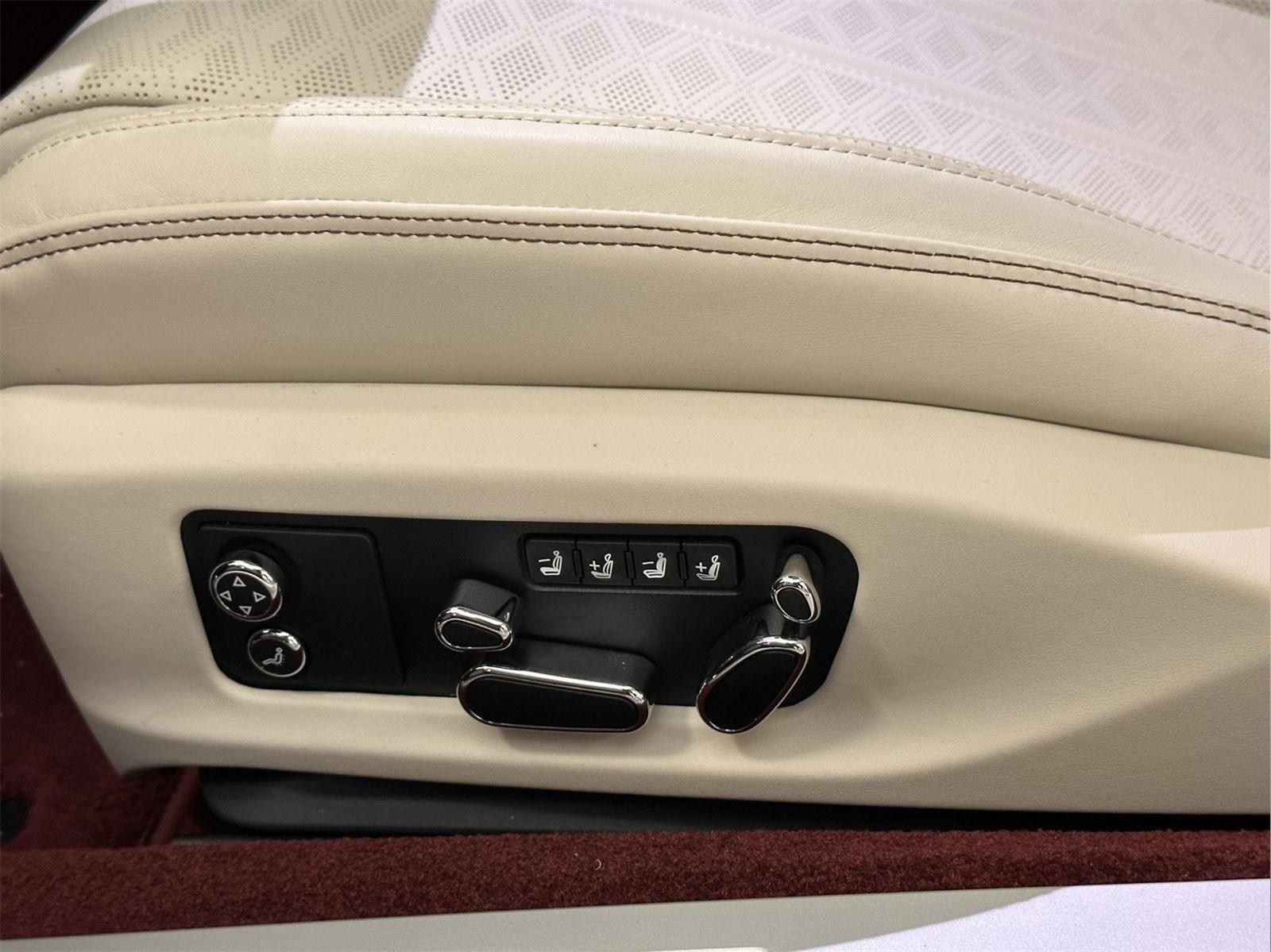 2025 Bentley Continental GTC Speed - Photo 15