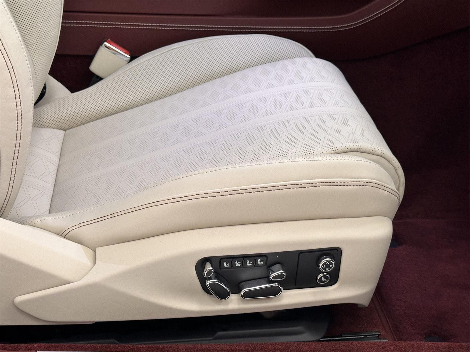 2025 Bentley Continental GTC Speed - Photo 24