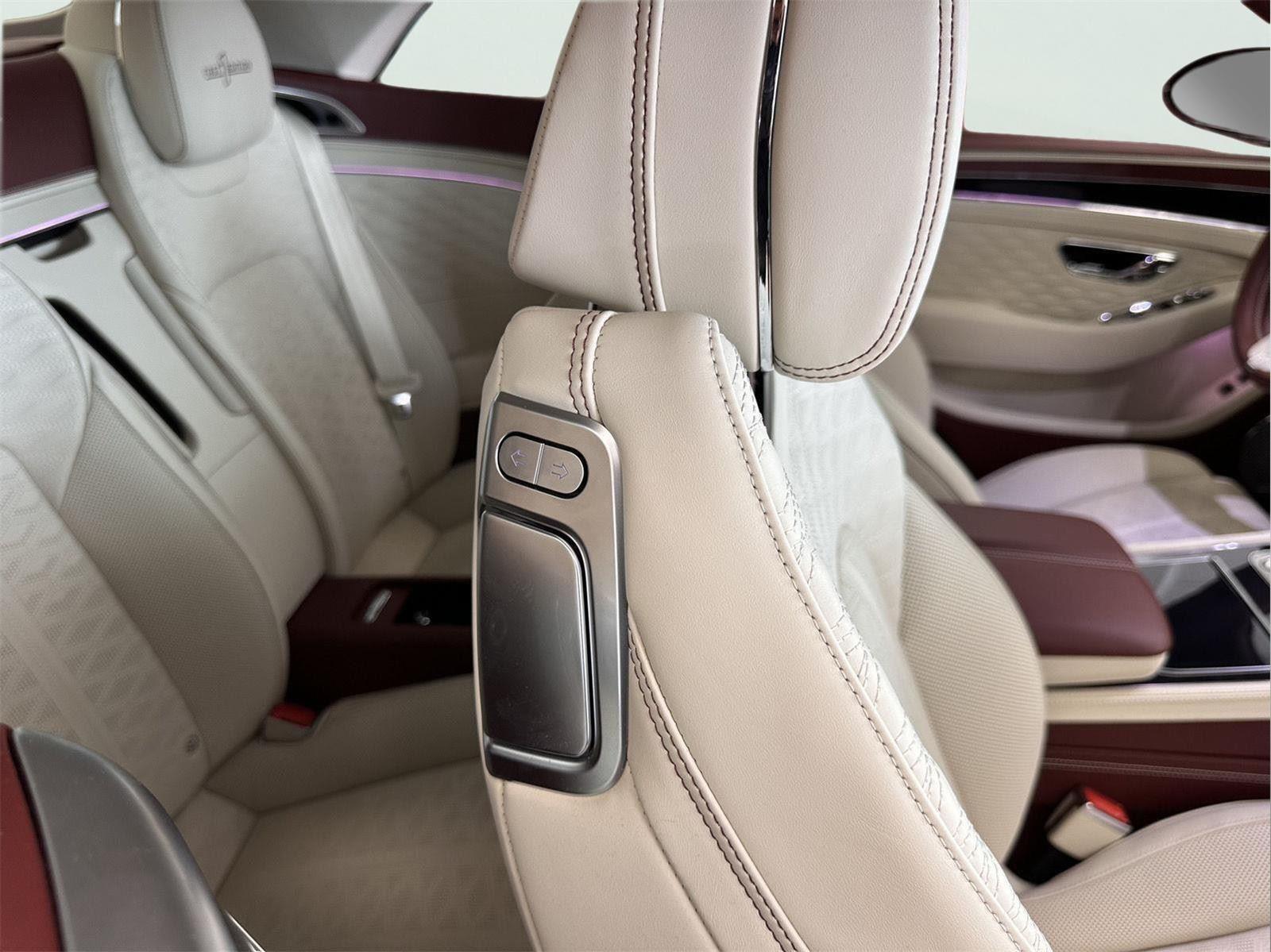 2025 Bentley Continental GTC Speed - Photo 30