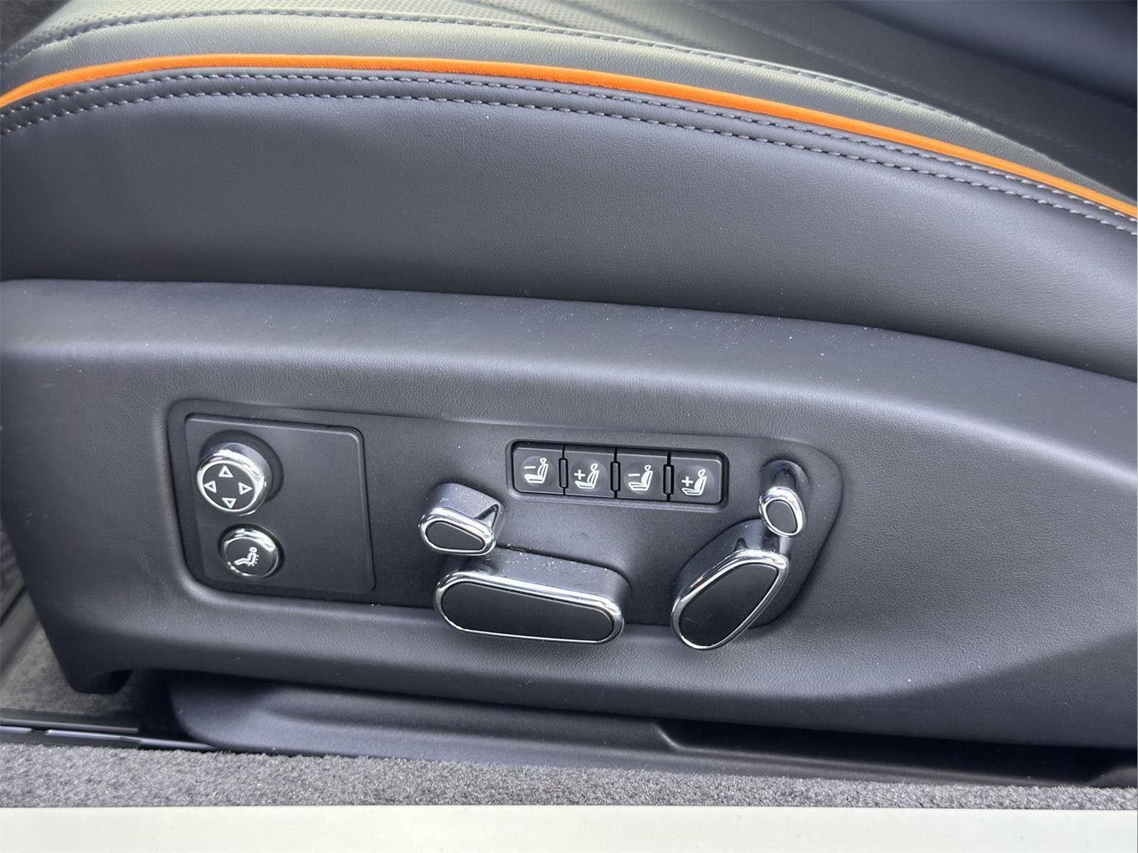New 2026 ORANGE FLAME BENTLEY V8 image 16