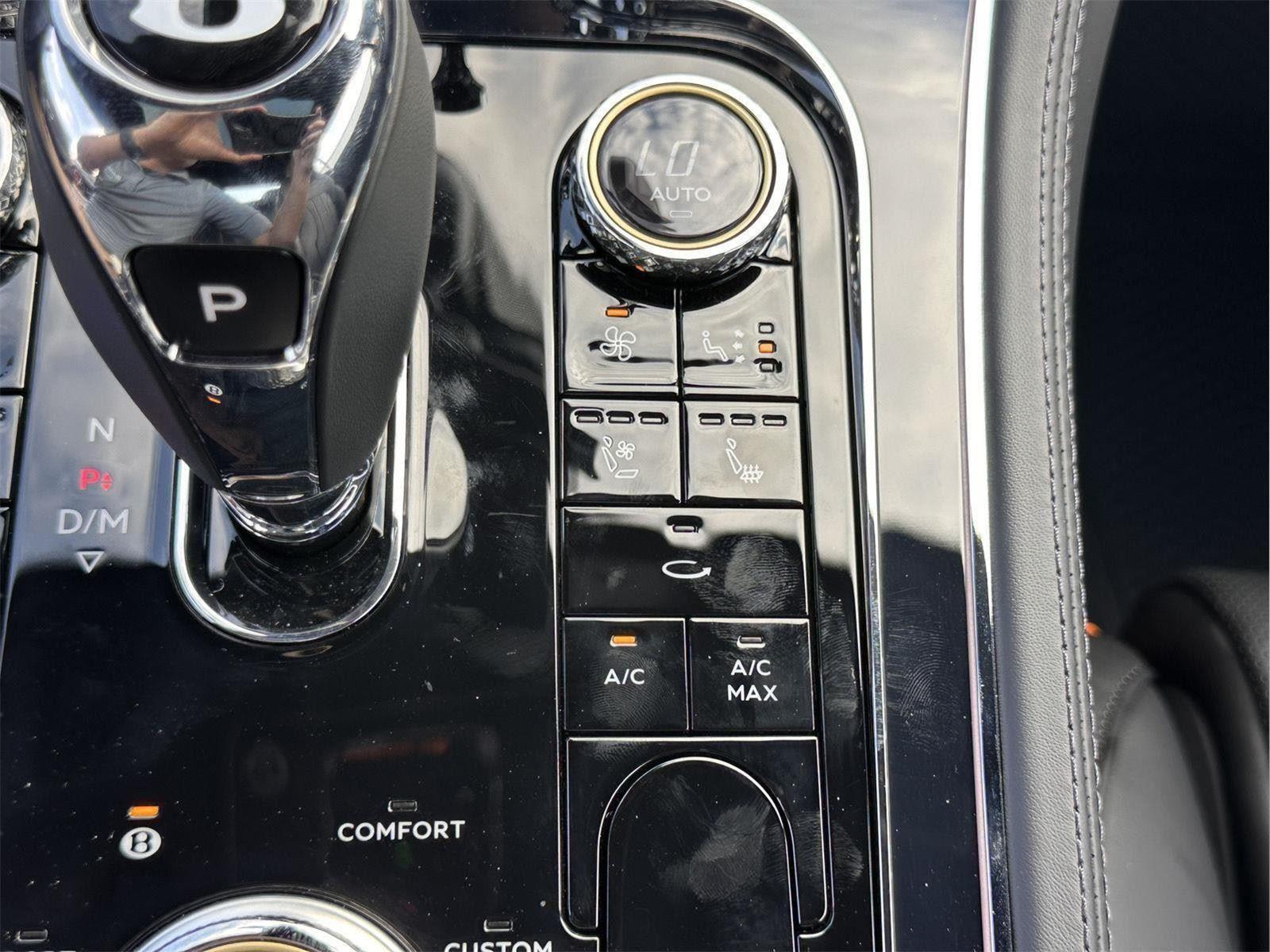 New 2026 ORANGE FLAME BENTLEY V8 image 47