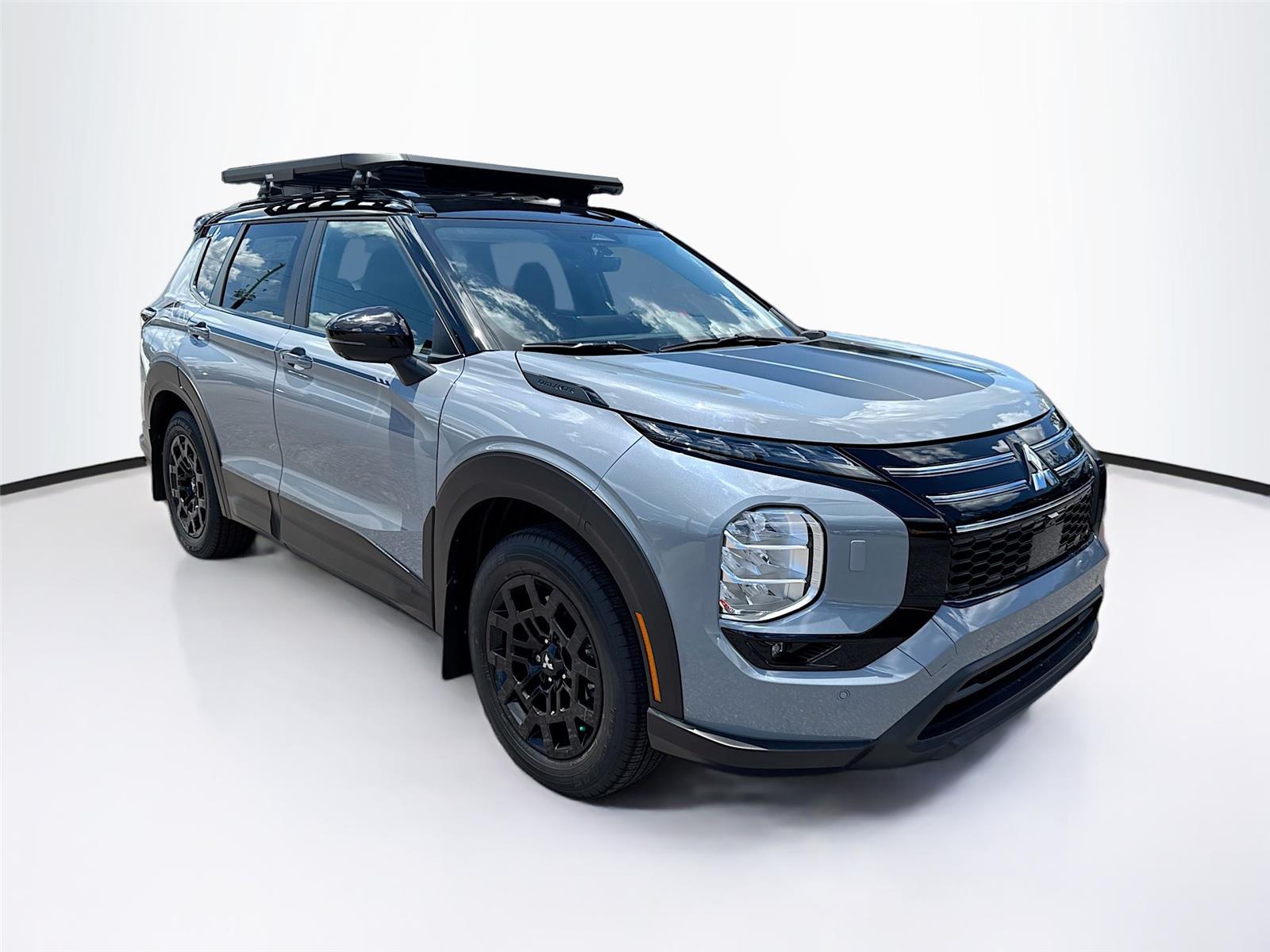 2025 Mitsubishi Outlander Trail Edition's photo