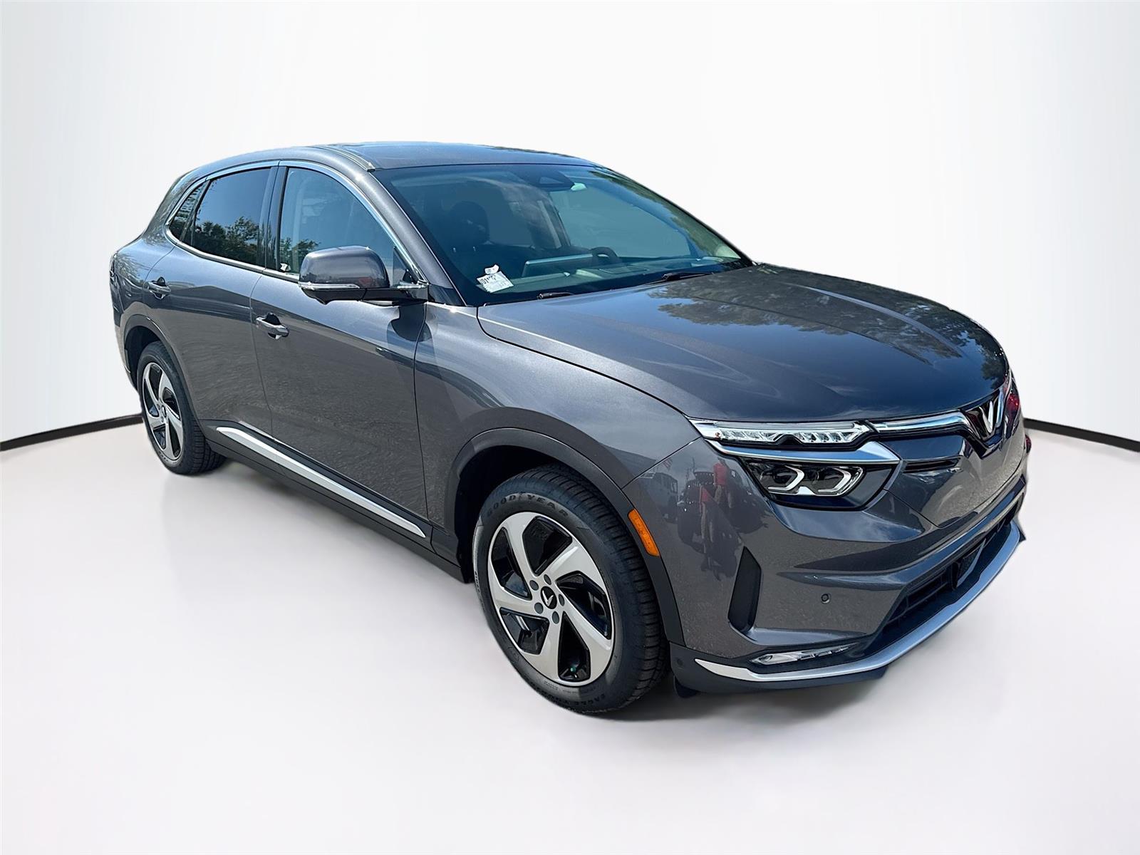 Gray (Neptune Grey Metallic) 2025 VinFast VF8 Eco AWD SUV / Crossover All-Wheel Drive Automatic