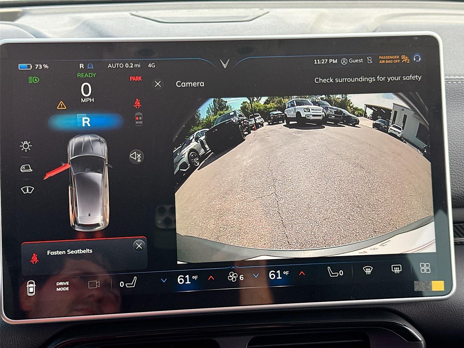 2025 VinFast VF 8 Eco - Photo 14