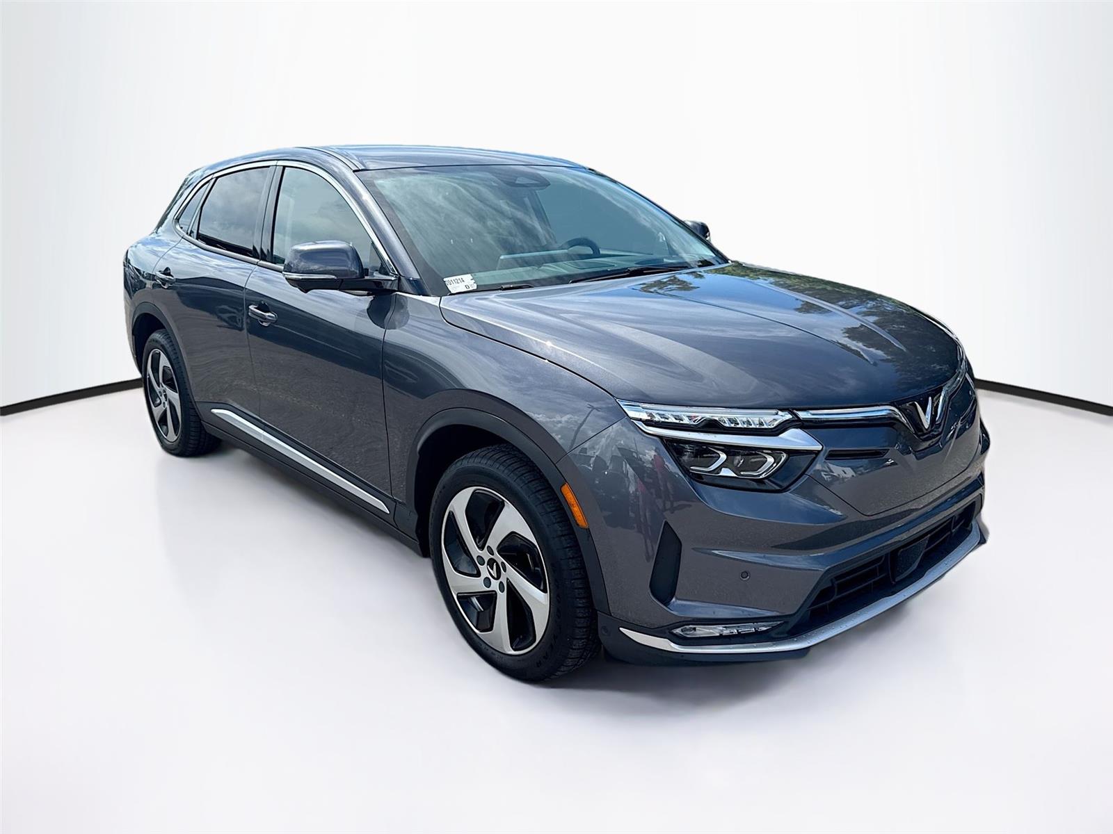 Gray (NEPTUNE GREY) 2025 VinFast VF8 Eco AWD SUV / Crossover All-Wheel Drive Automatic