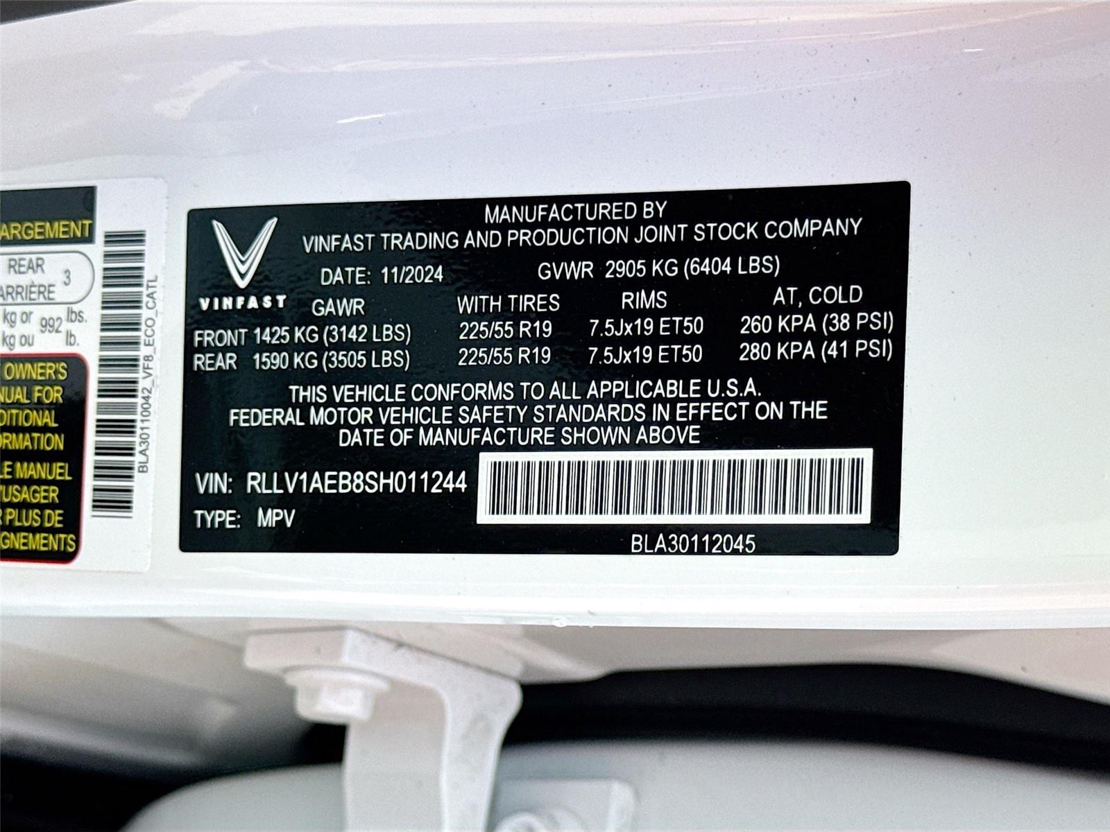 2025 VinFast VF 8 Eco - Photo 32
