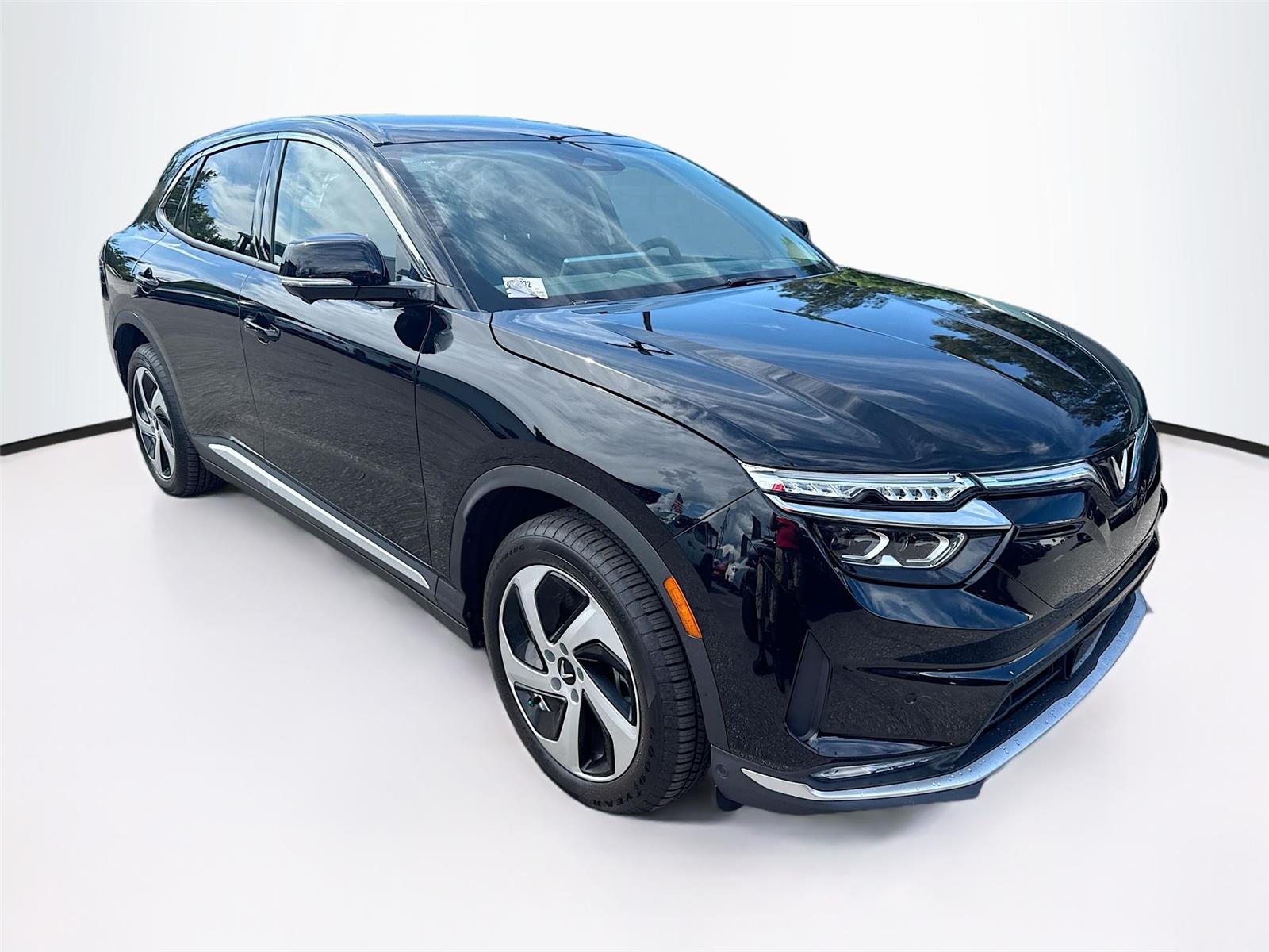 Black 2025 VinFast VF8 Eco AWD SUV / Crossover All-Wheel Drive Automatic