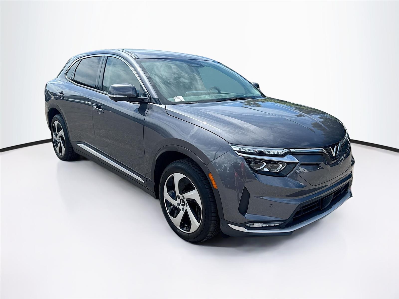 Gray (NEPTUNE GREY) 2025 VinFast VF8 Eco AWD SUV / Crossover All-Wheel Drive Automatic
