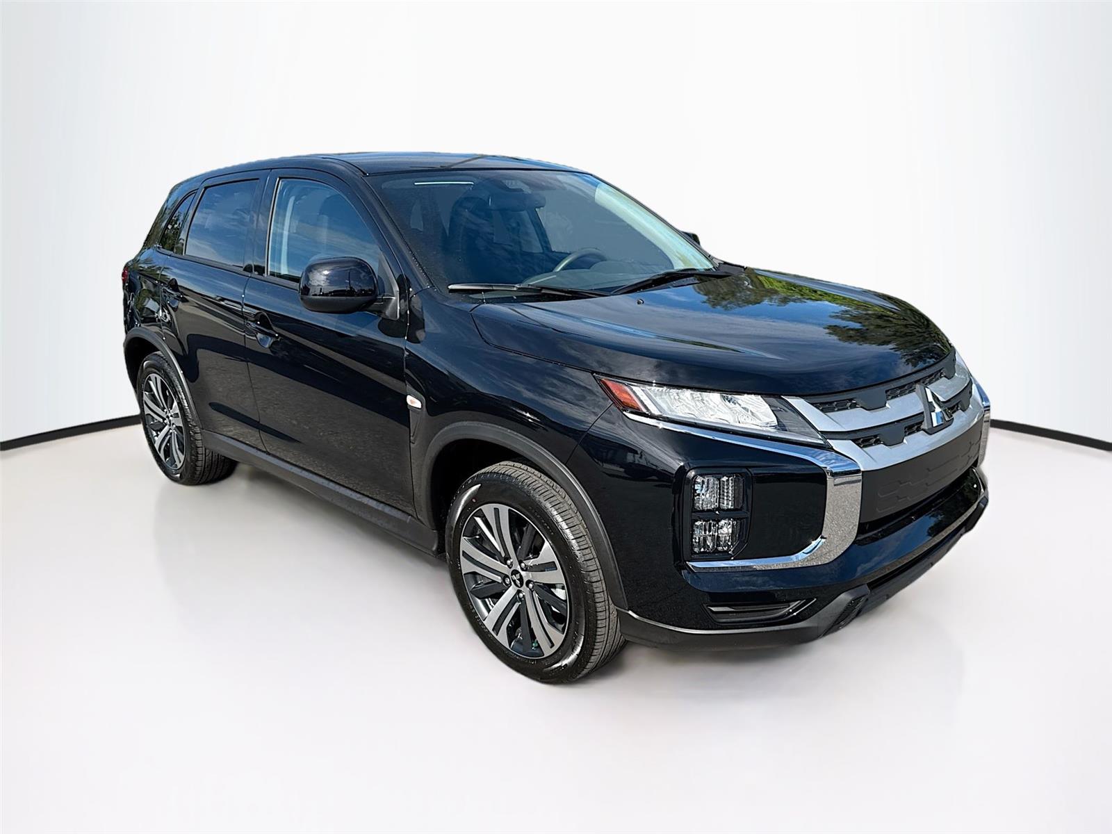 2025 Mitsubishi Outlander Sport ES's photo