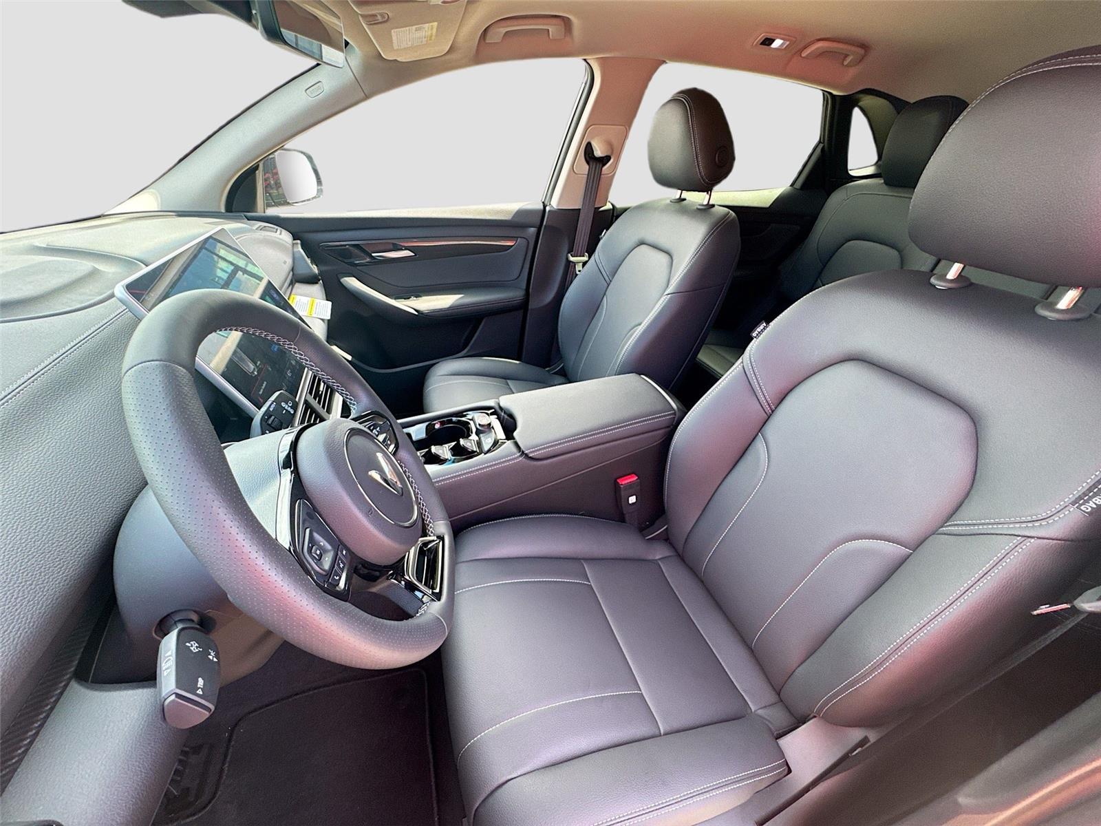 2025 VinFast VF 8 Eco - Photo 21