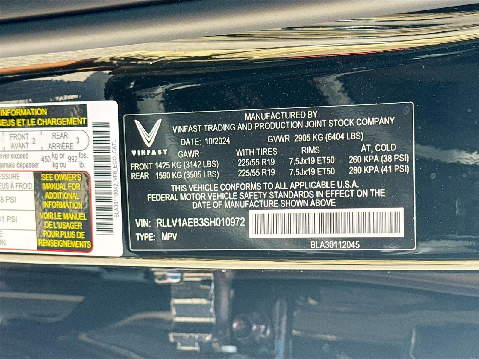 2025 VinFast VF 8 Eco - Photo 32