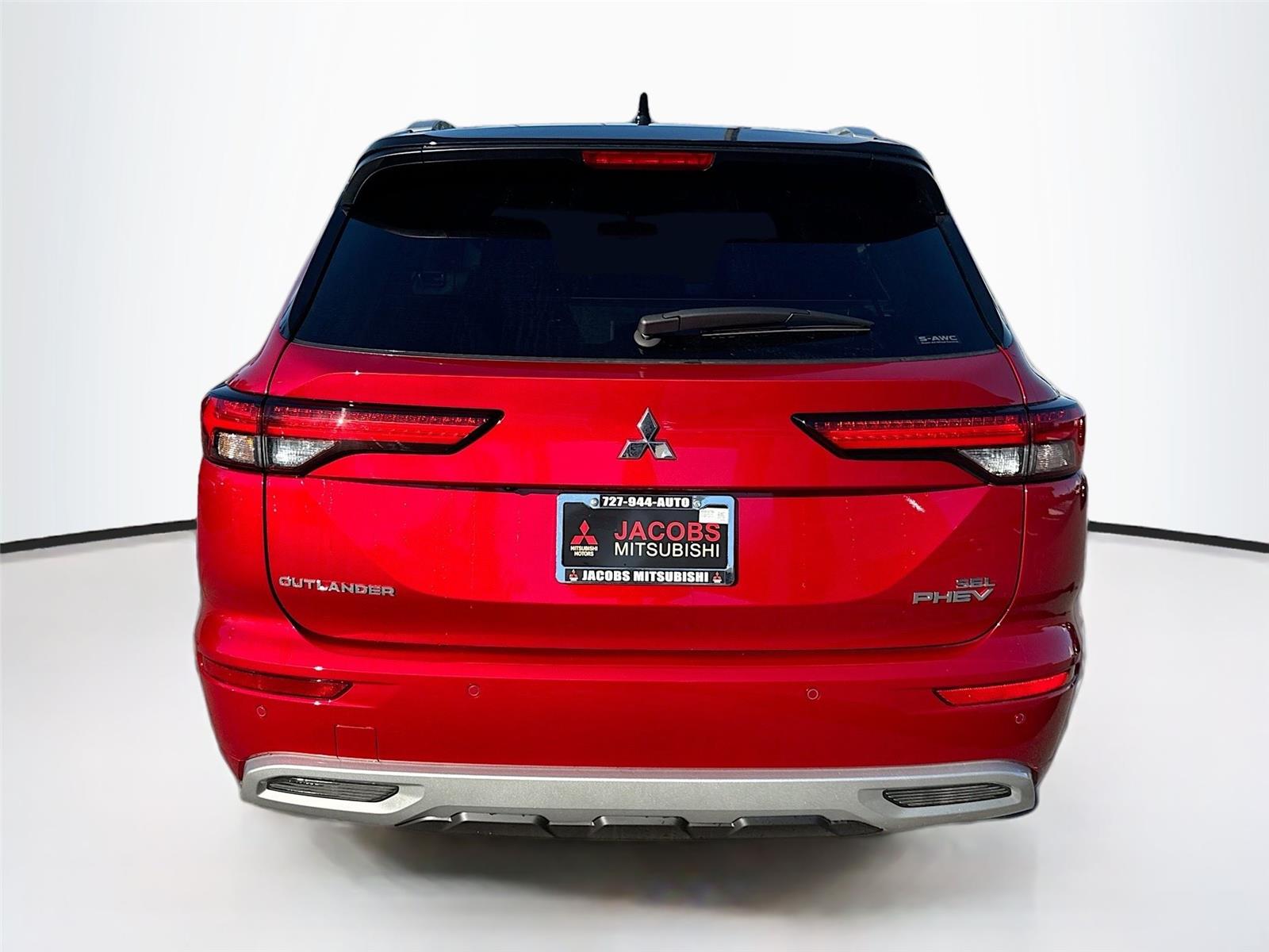 2025 Mitsubishi Outlander Plug-in Hybrid SEL - Photo 6