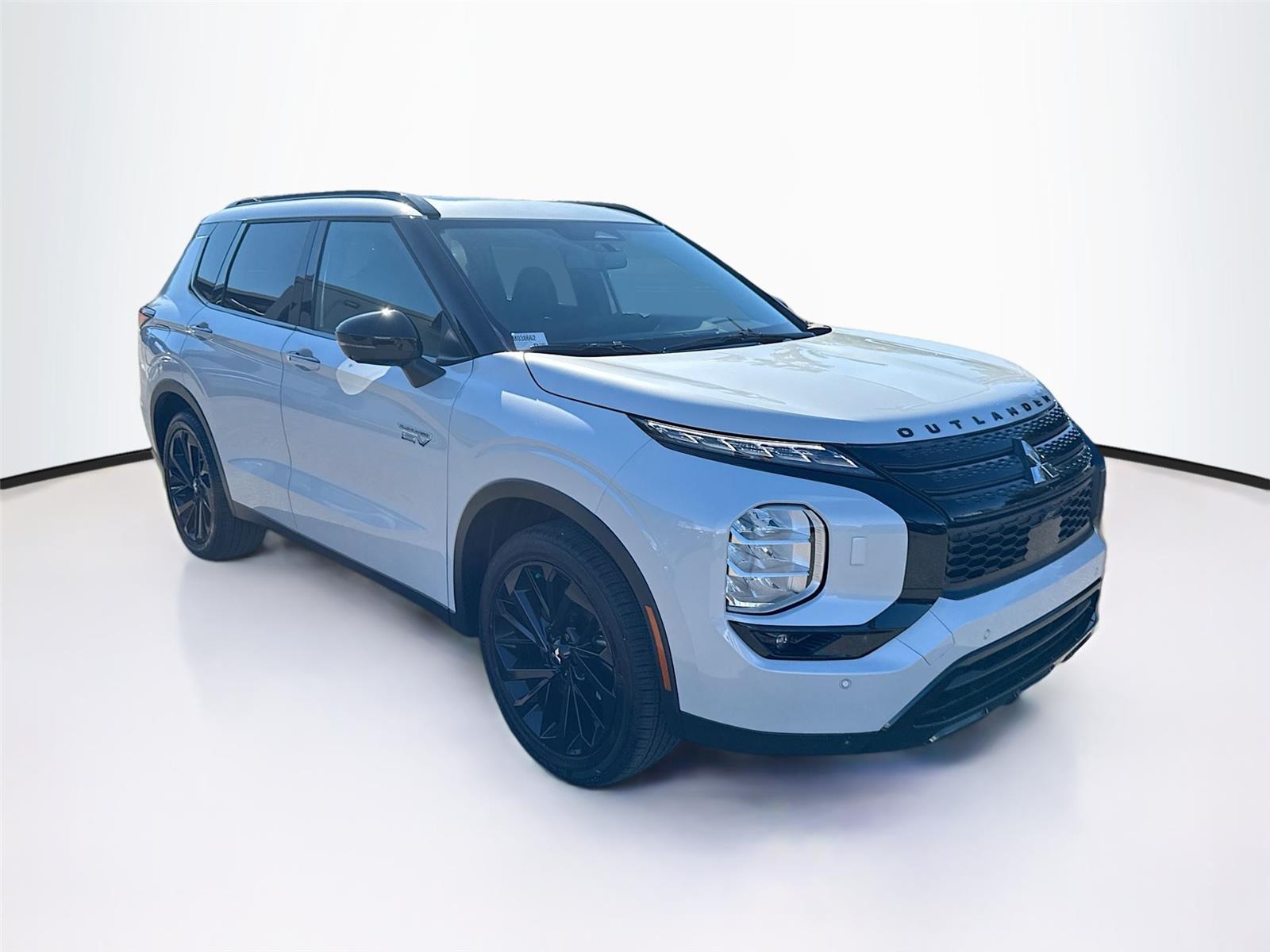 2025 Mitsubishi Outlander Plug-in Hybrid SEL Black Edition's photo