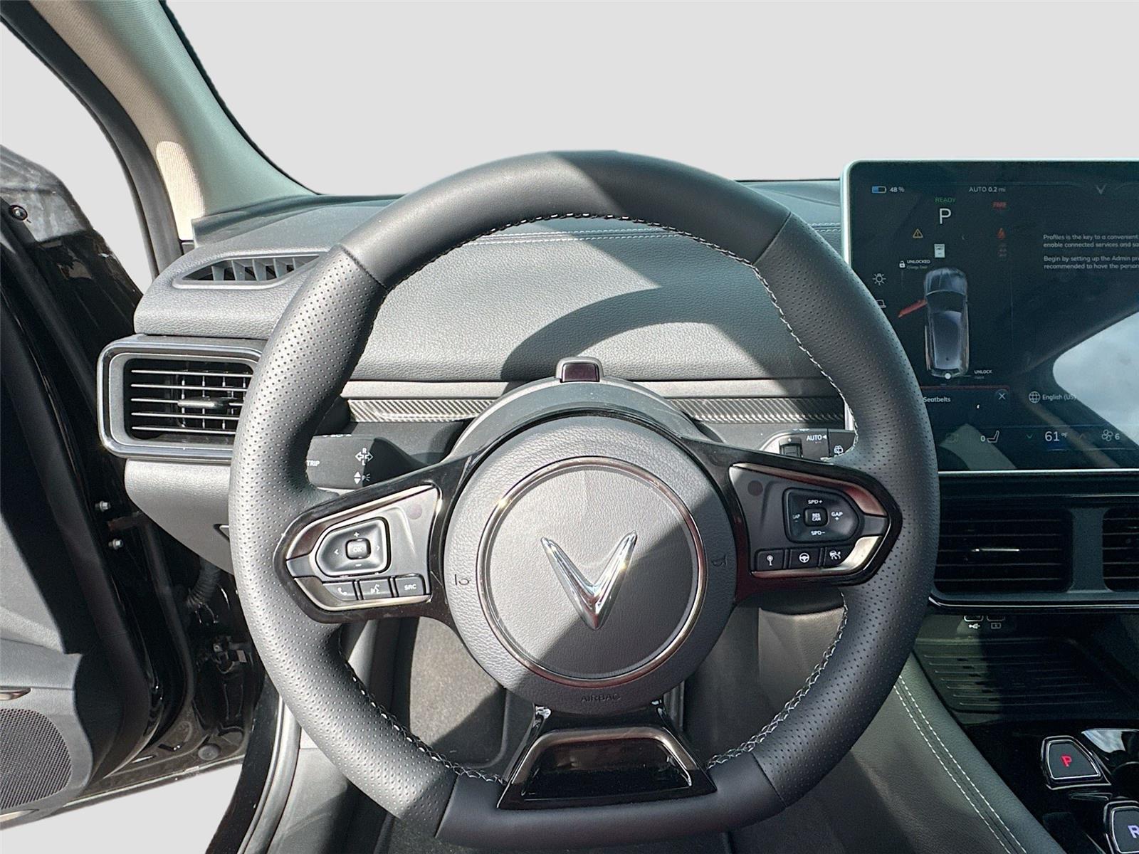 2025 VinFast VF 8 Eco - Photo 11
