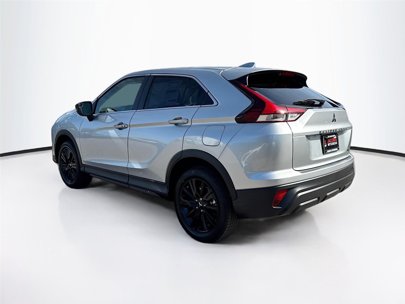 2026 Mitsubishi Eclipse Cross LE - Photo 5