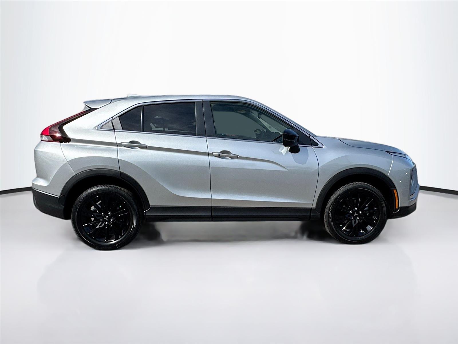 2026 Mitsubishi Eclipse Cross LE - Photo 8