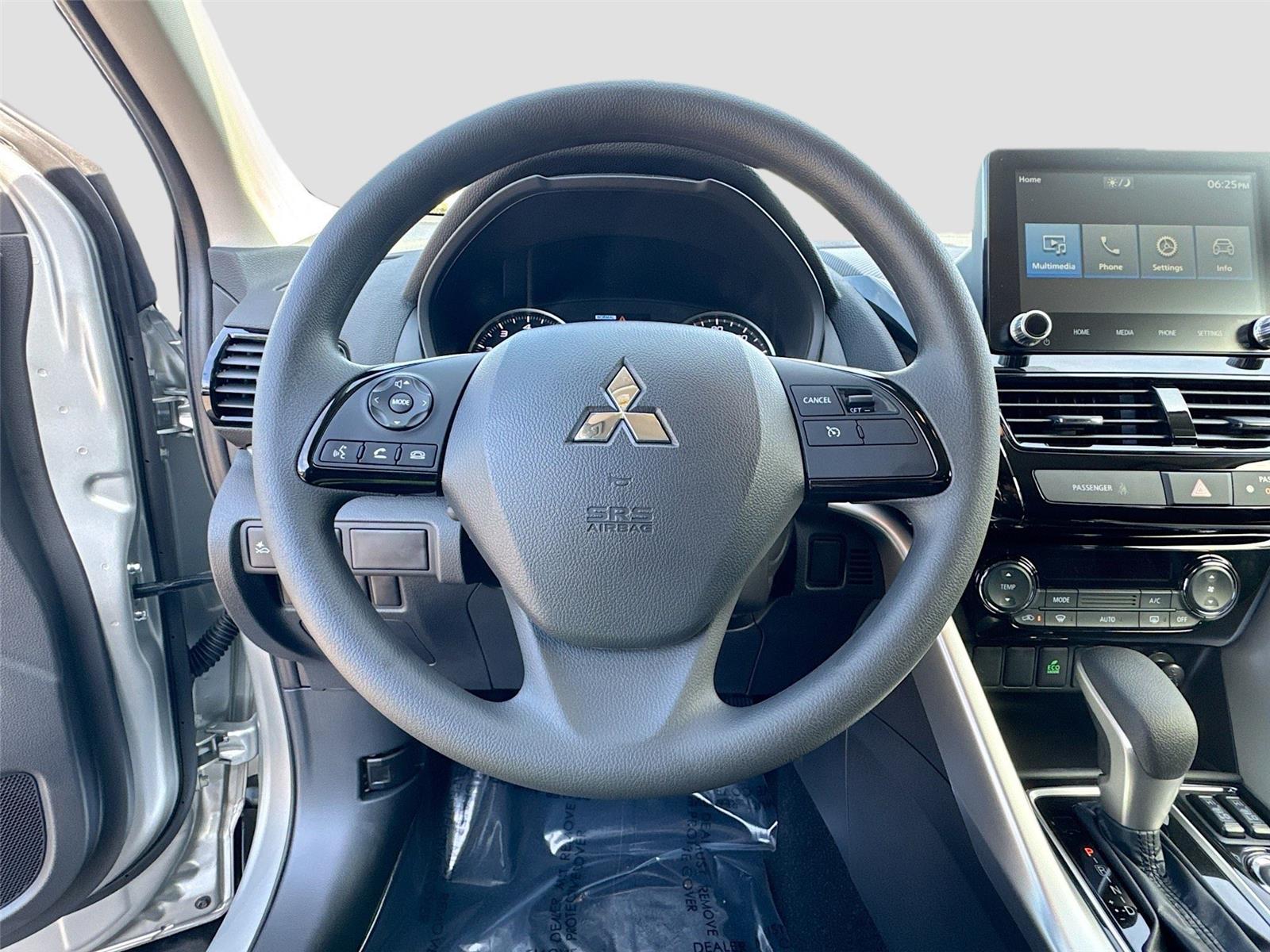 2026 Mitsubishi Eclipse Cross LE - Photo 11