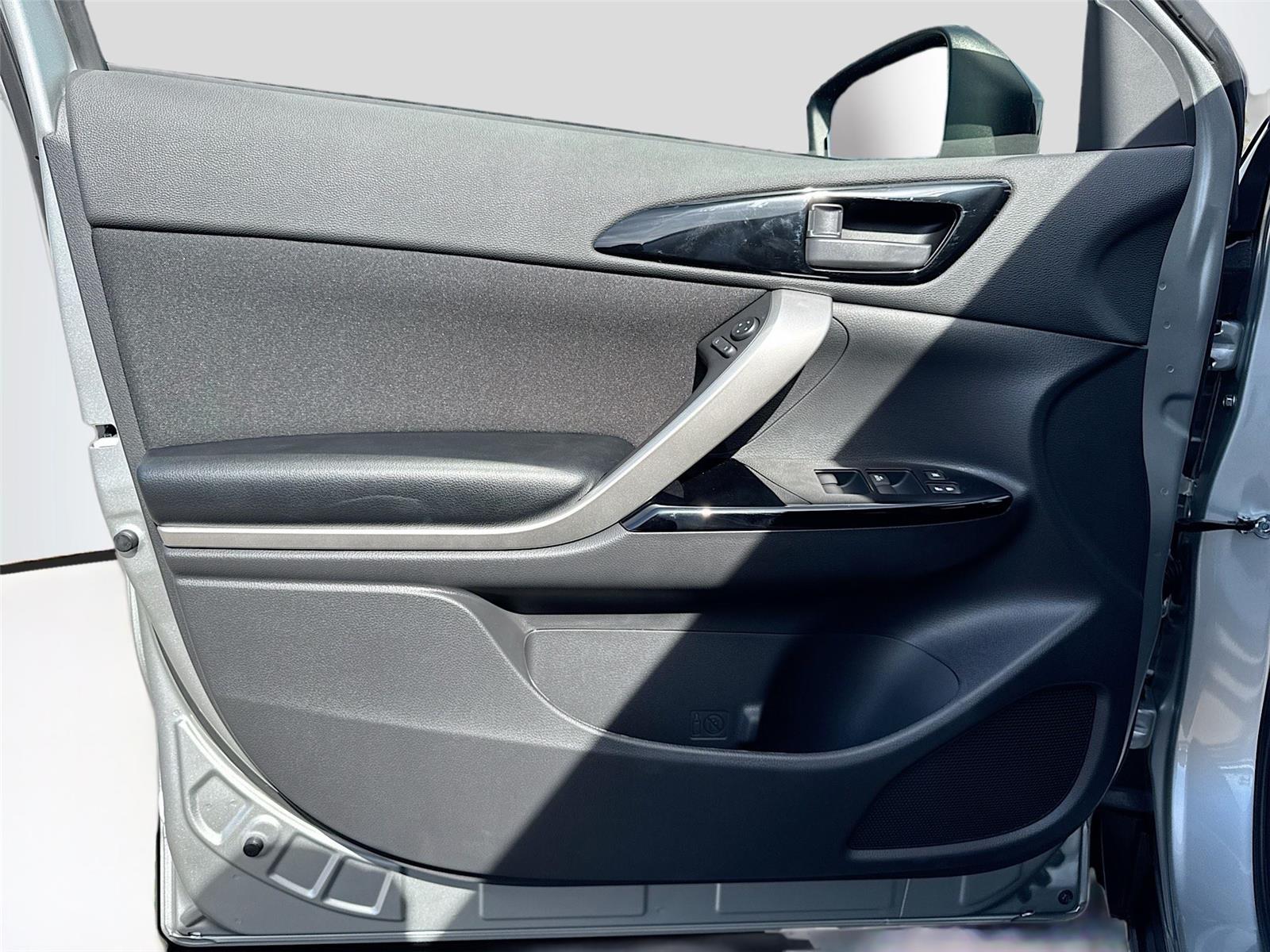 2026 Mitsubishi Eclipse Cross LE - Photo 17