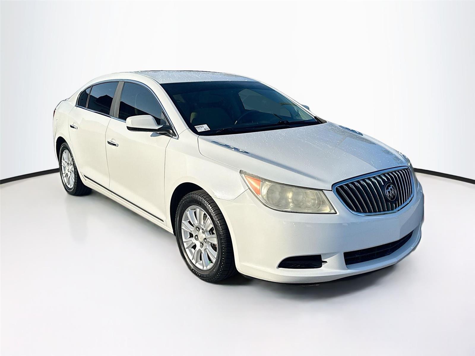 2013 Buick LaCrosse Base's photo