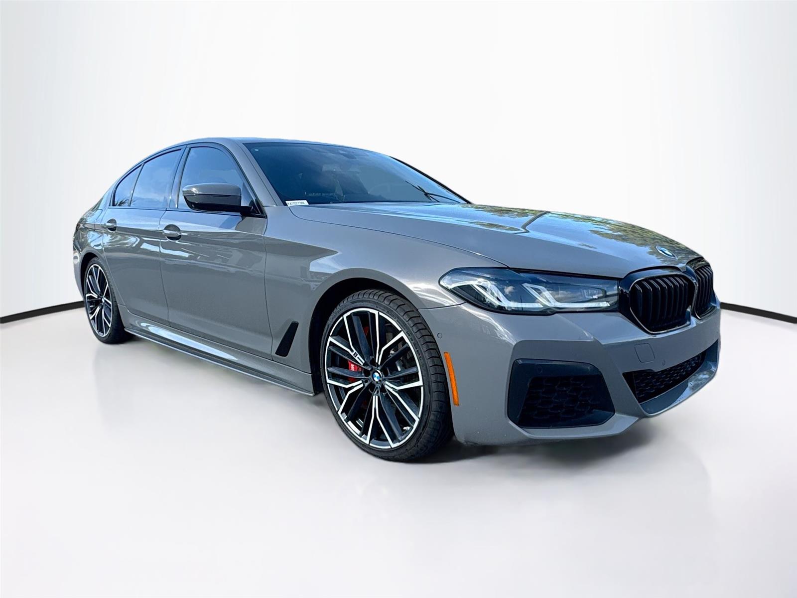 2021 BMW 5 Series 540i's photo