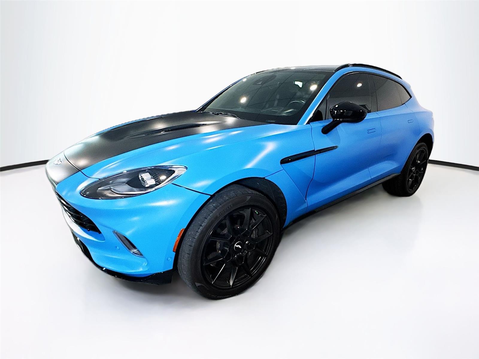 2021 Aston Martin DBX