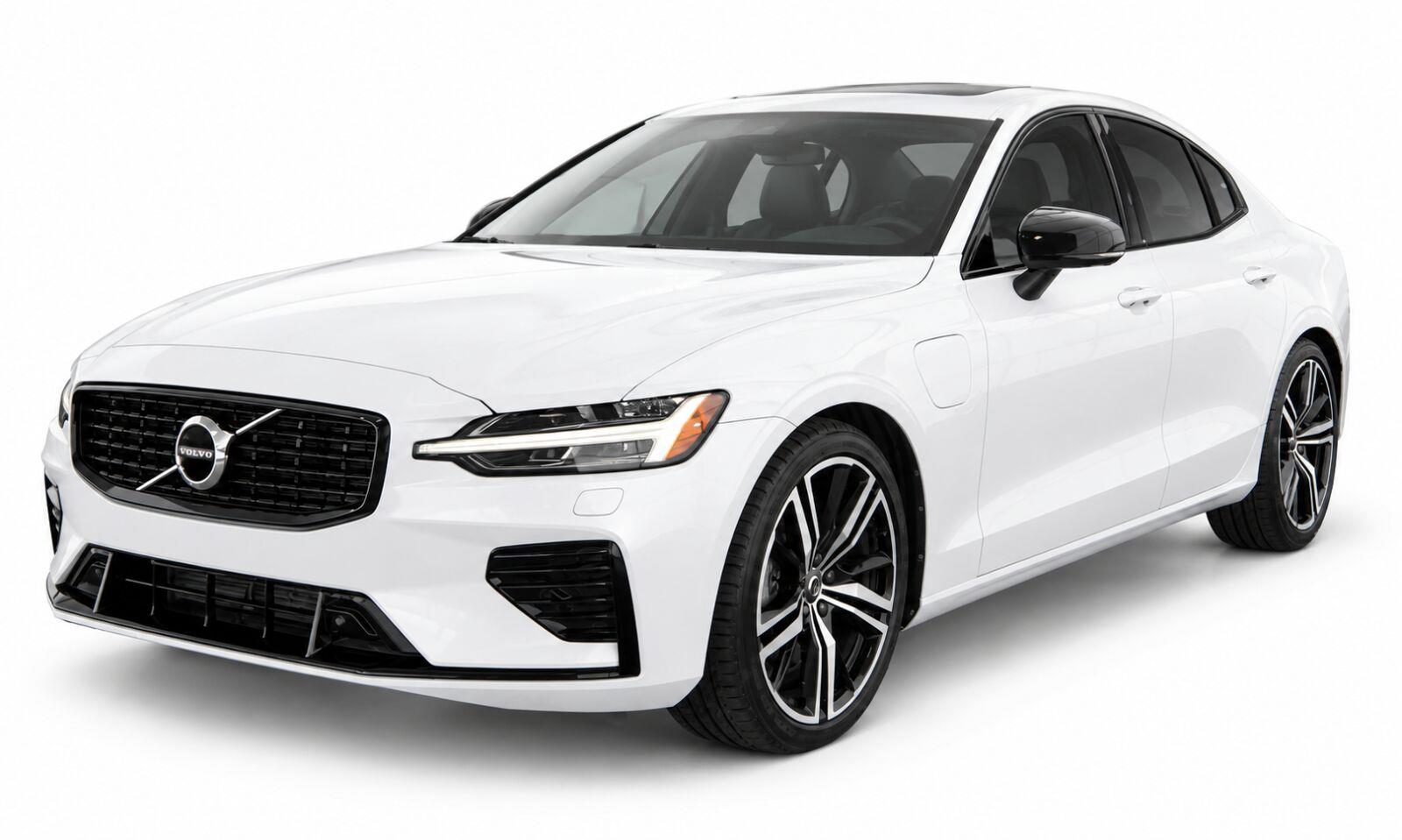 2022 Volvo S60 R-Design Expression