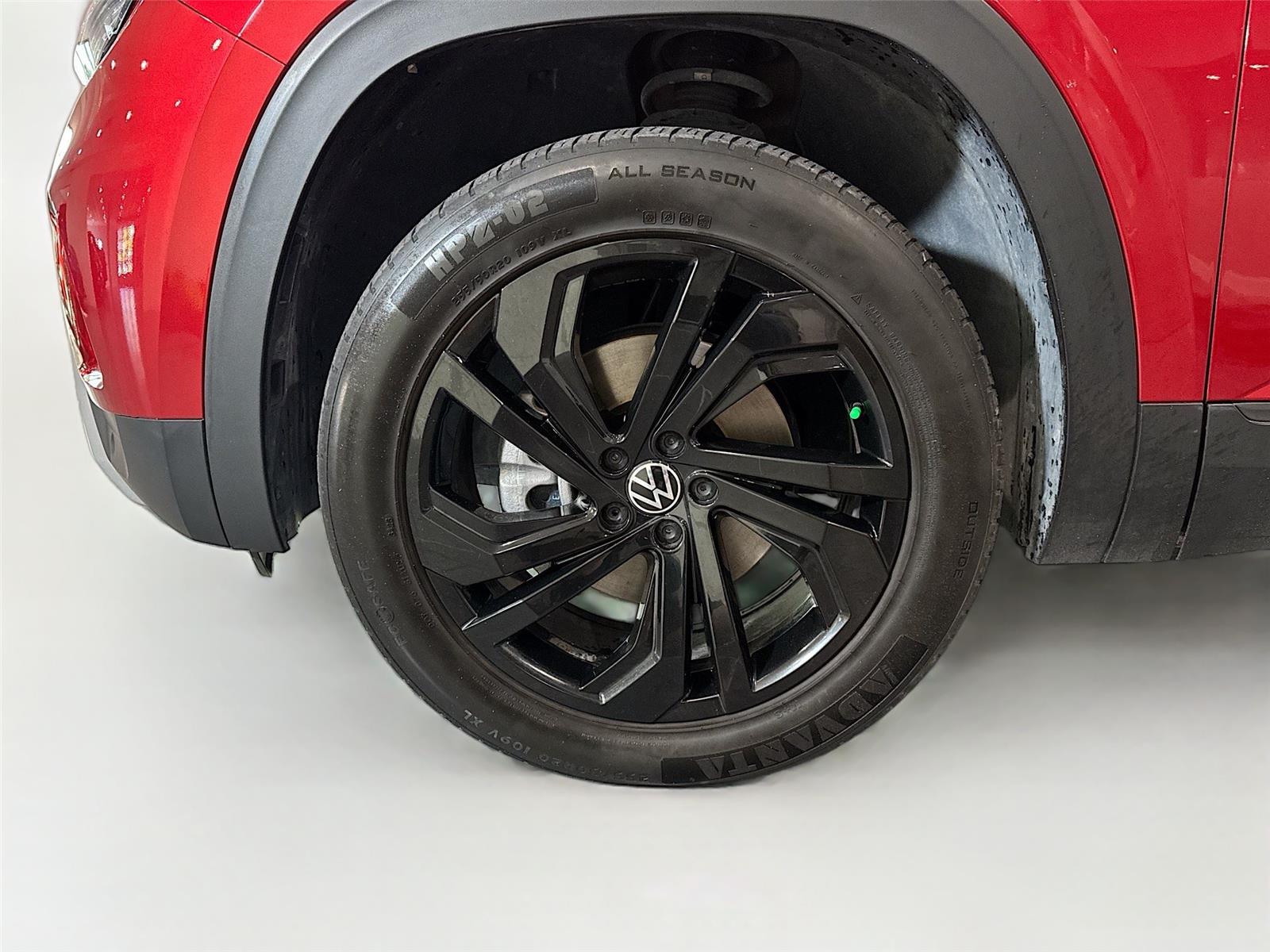 2022 Volkswagen Atlas SE w/Tech - Photo 31