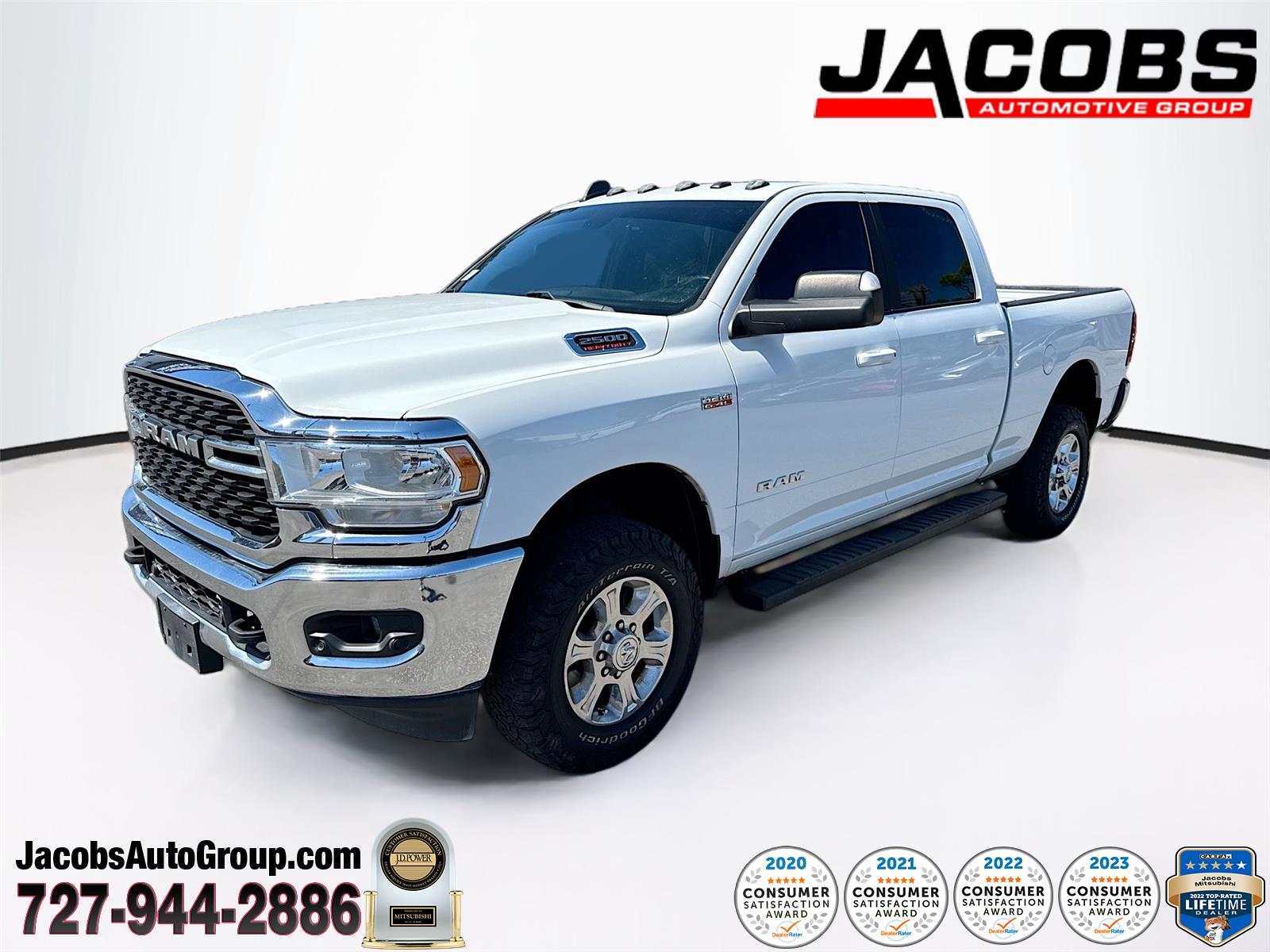 Bright White Clearcoat 2022 RAM 2500 Big Horn Crew Cab 4WD Pickup Truck Four-Wheel Drive 8-Speed Automatic